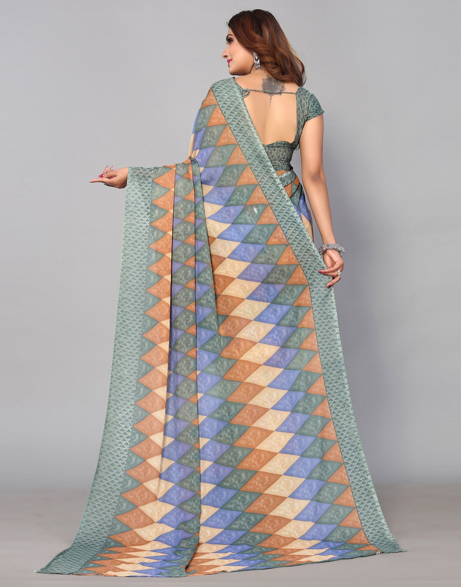 Mint Grey & Multicoloured Georgette Printed Saree | Sudathi