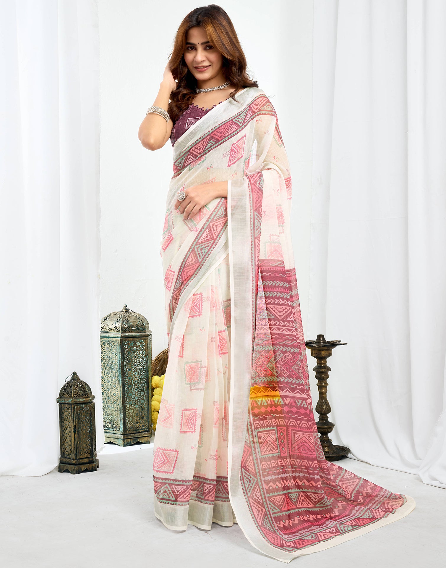 Ready To Wear Off White Printed Linen Saree