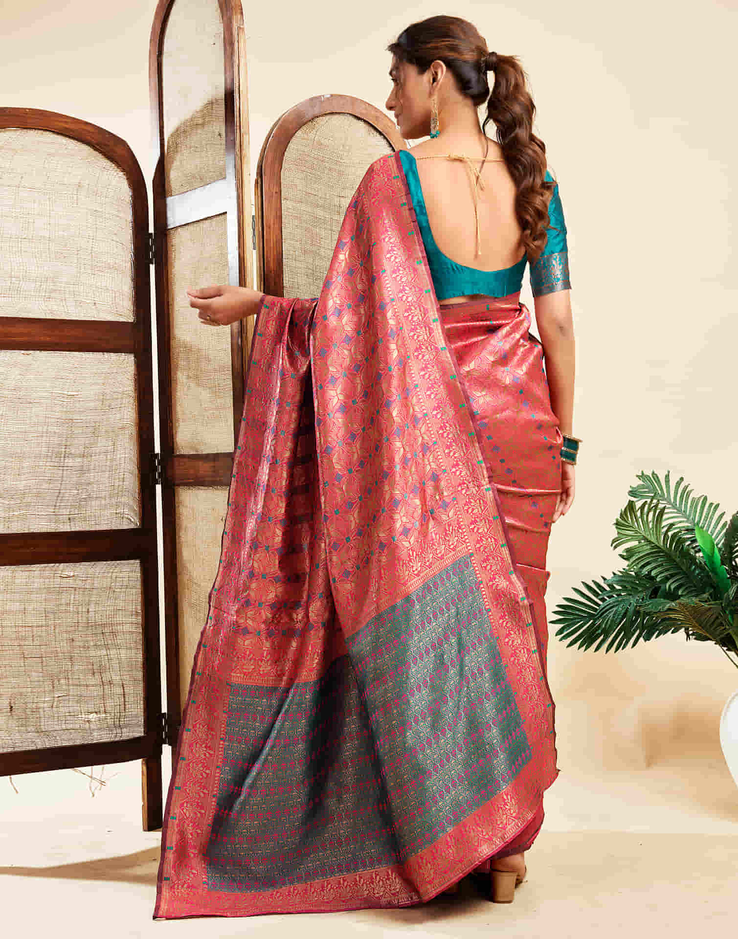 Rani Pink Silk Woven Saree