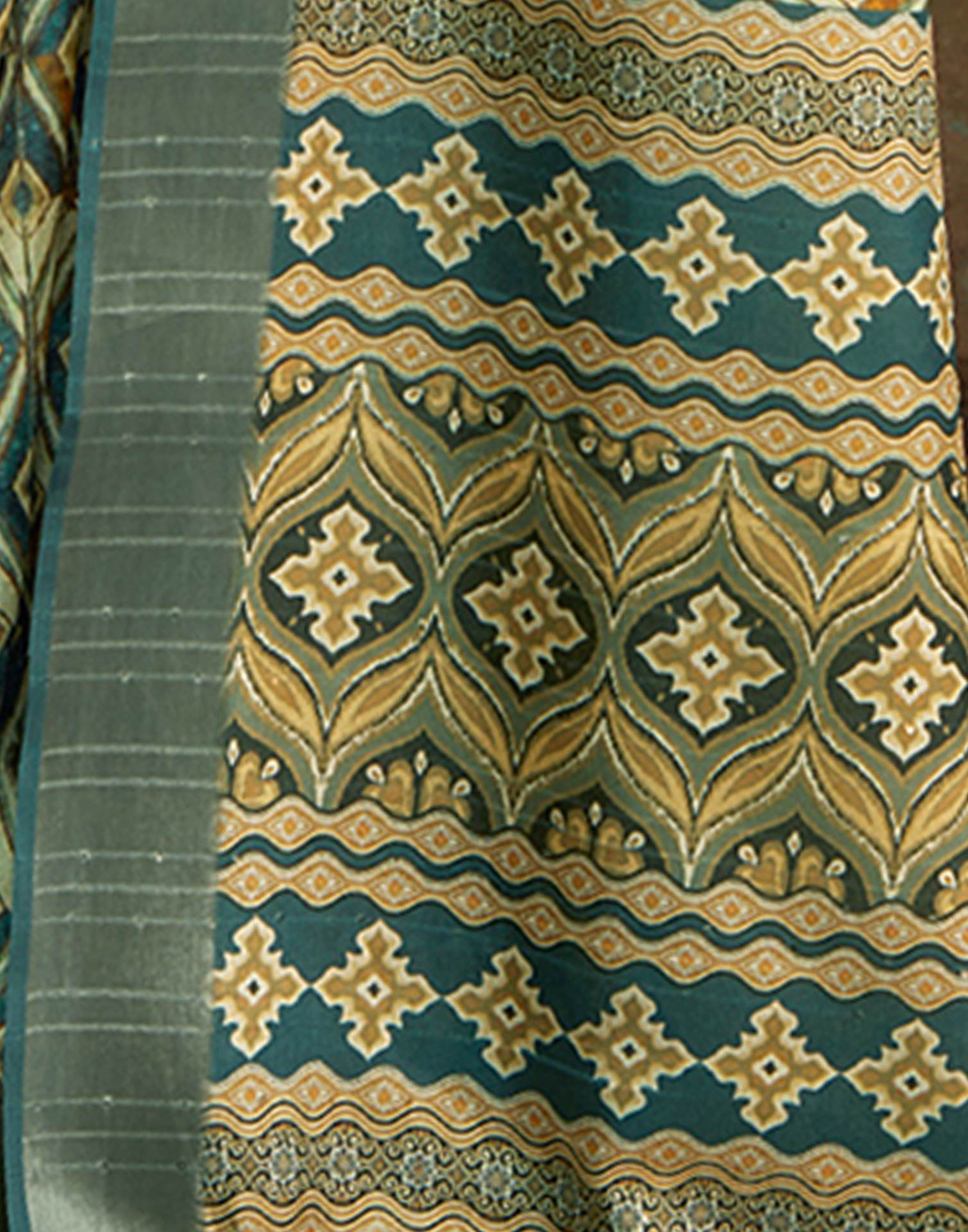 Pastel Yellow Geometric Printed Silk Saree