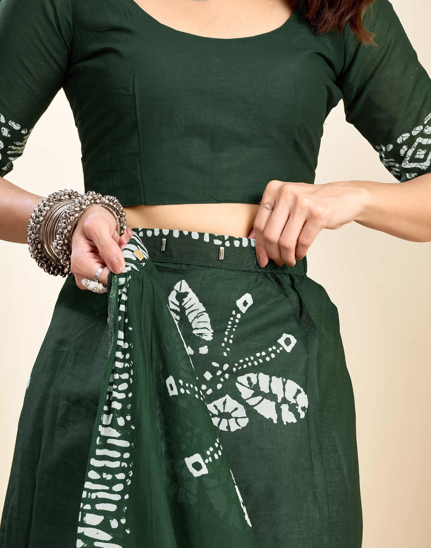 Ready To Wear Dark Green Pure Cotton Printed Saree With Pocket