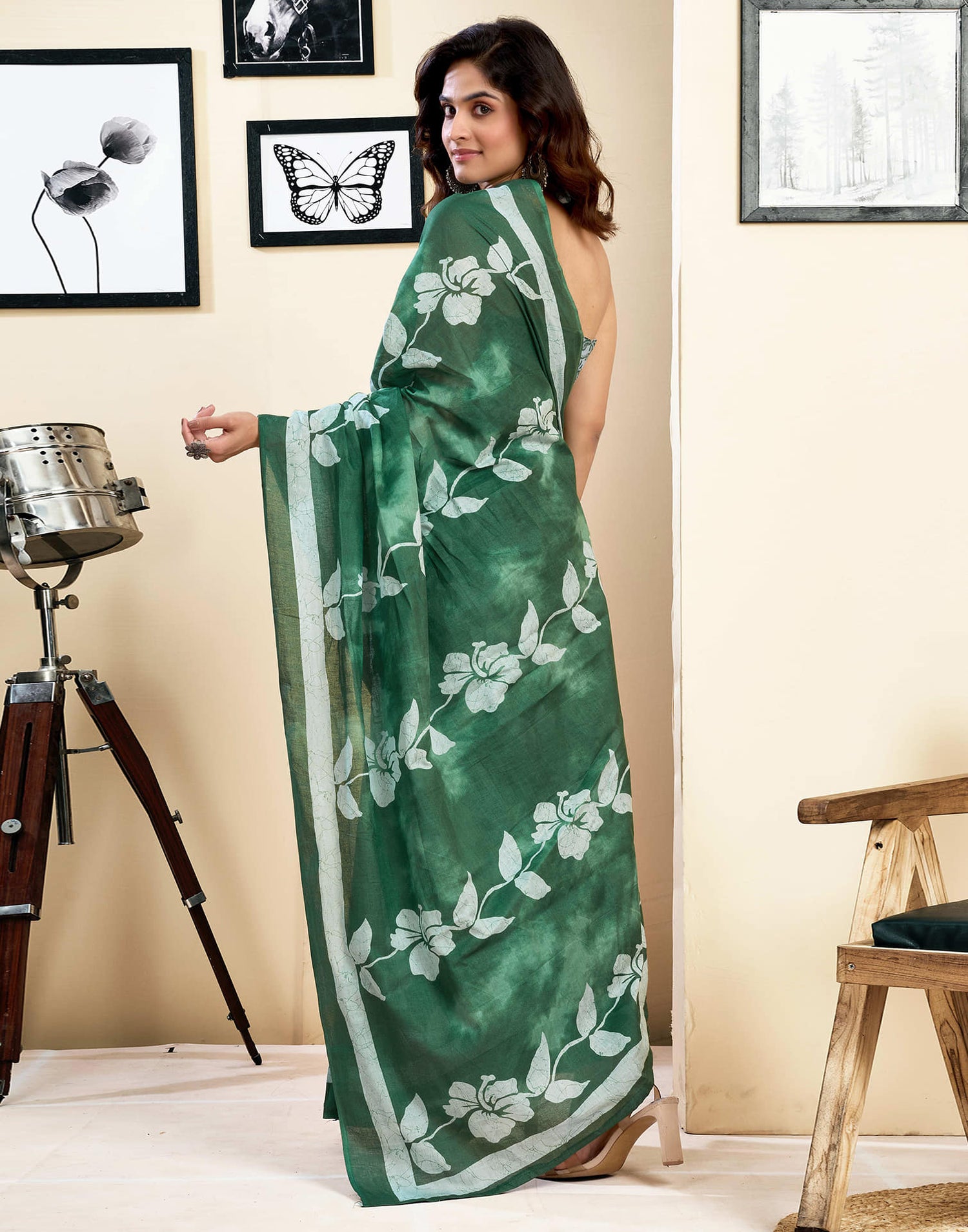 Ready To Wear Green Pure Cotton Floral Printed Saree With Pocket