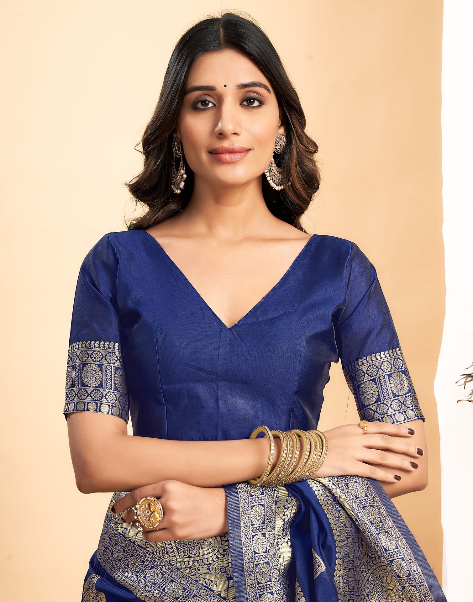 Blue Silk Blend Woven Kanjivaram Saree