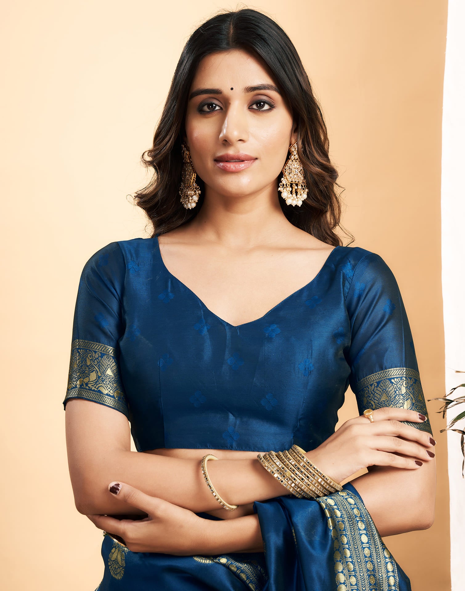 Blue Silk Blend Woven Kanjivaram Saree