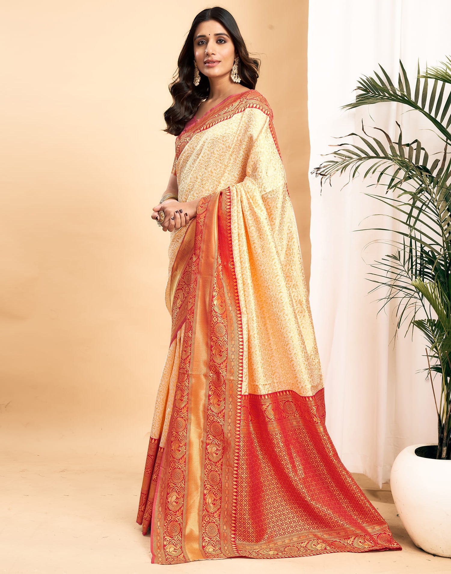 Cream Silk Blend Woven Kanjivaram Saree