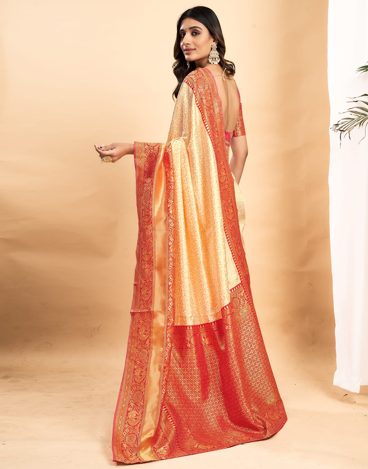 Cream Silk Blend Woven Kanjivaram Saree
