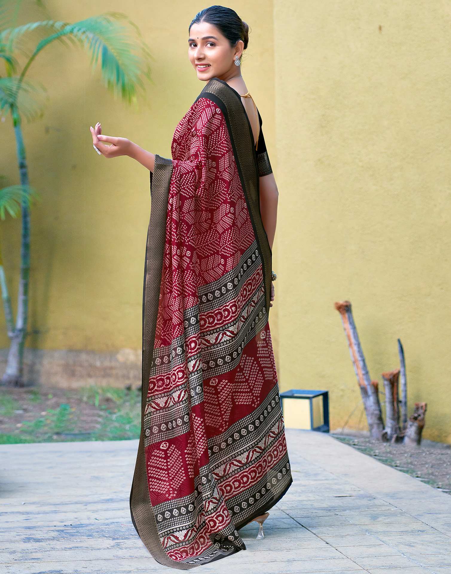 Maroon Bandhani Printed Cotton Blend Saree