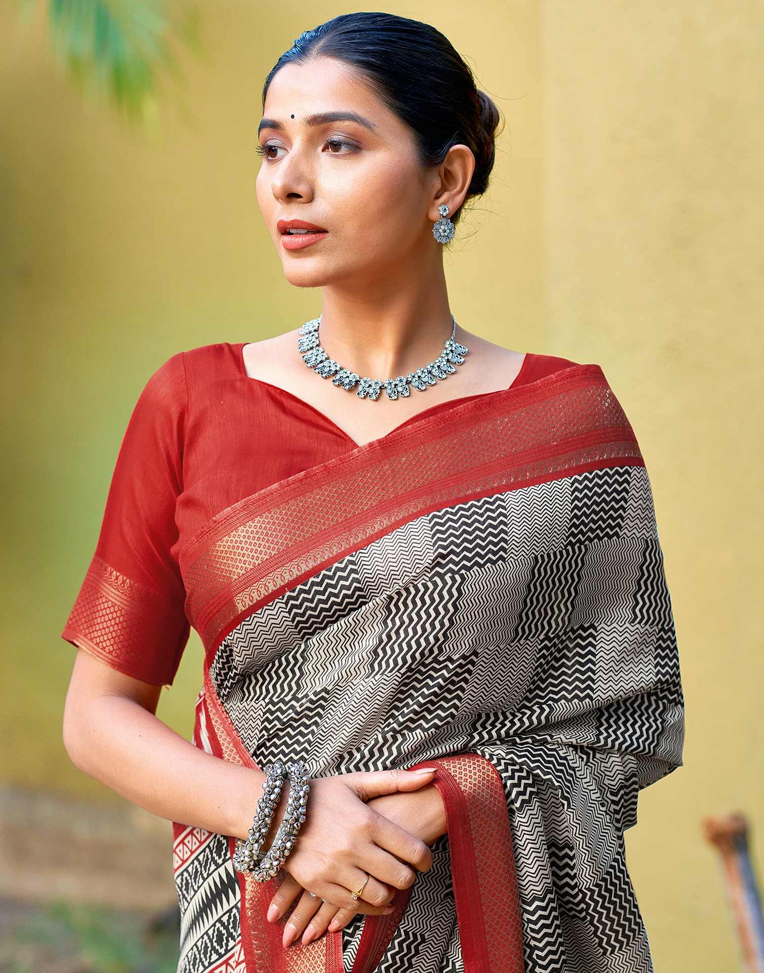 Black Printed Cotton Blend Saree