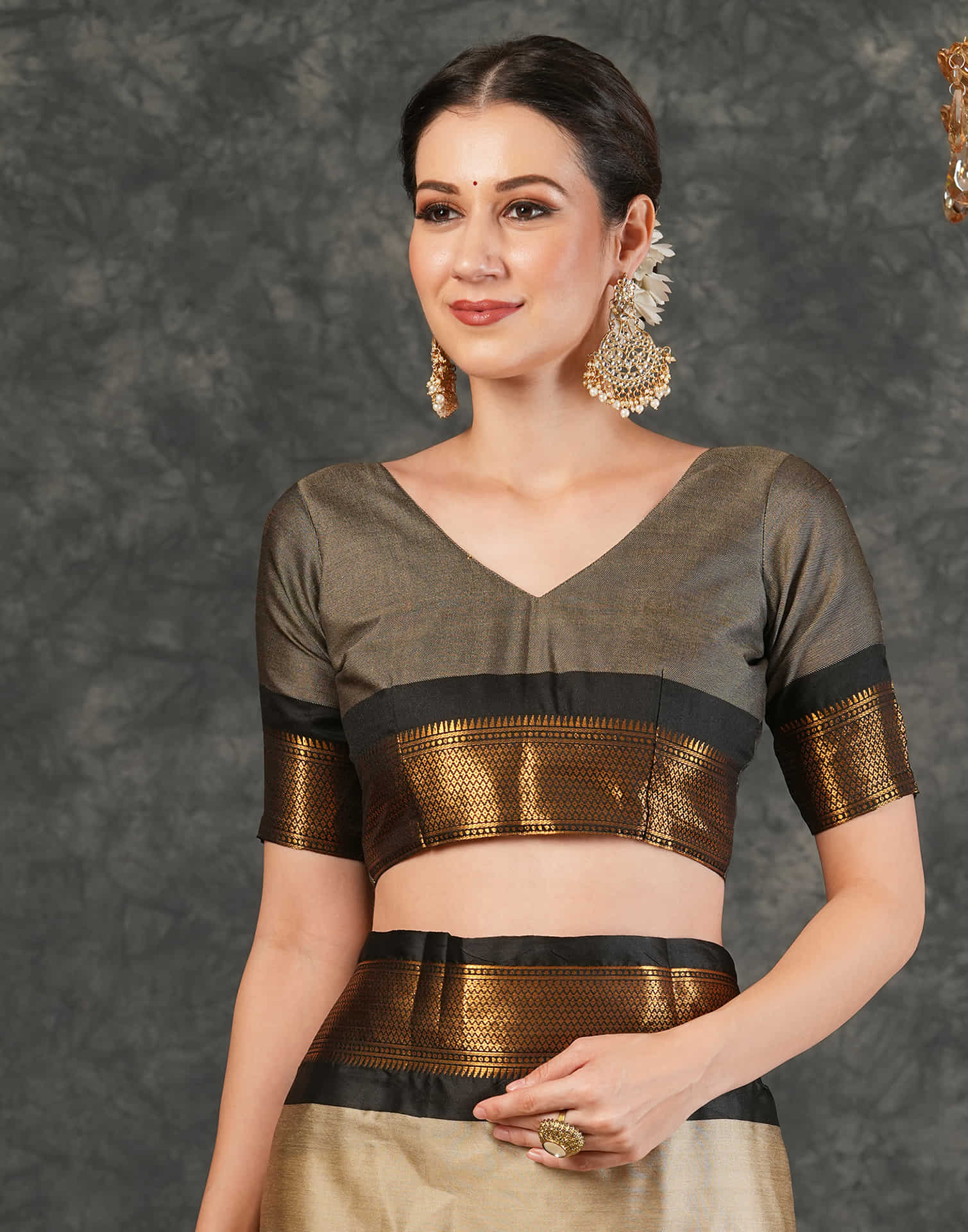 Beige Silk Woven Kanjivaram Saree