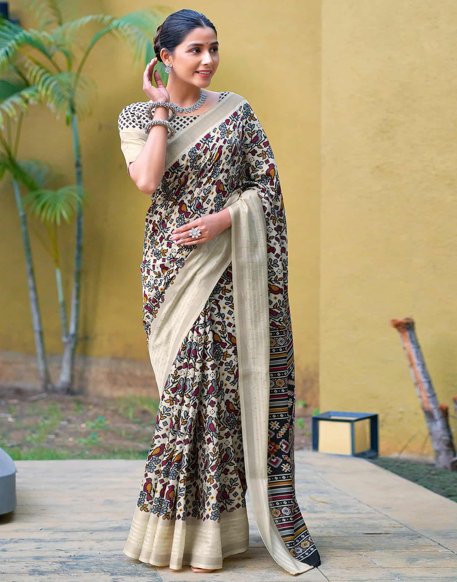 Beige Cotton Blend Printed Saree