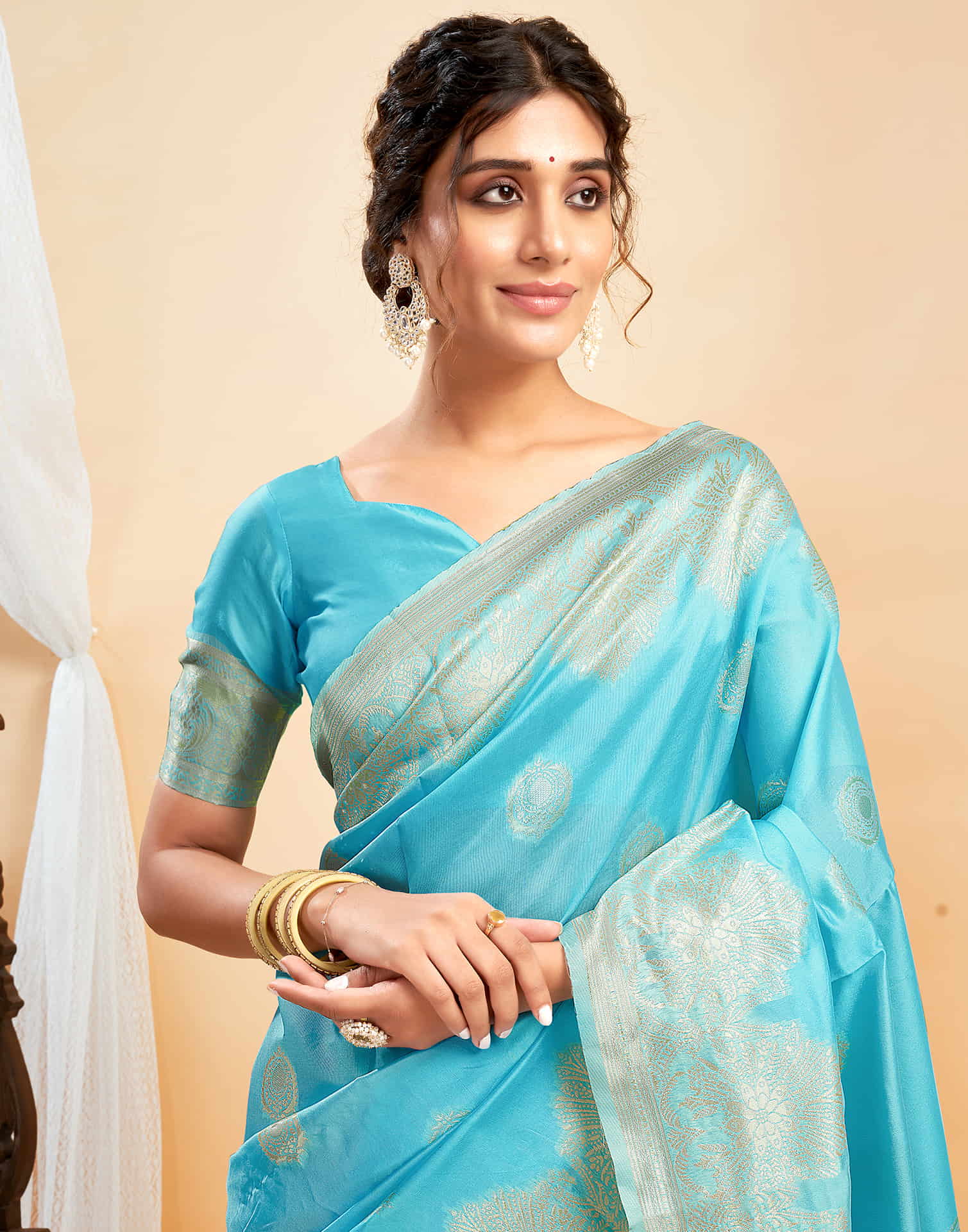 Blue Silk Blend Woven Banarasi Saree