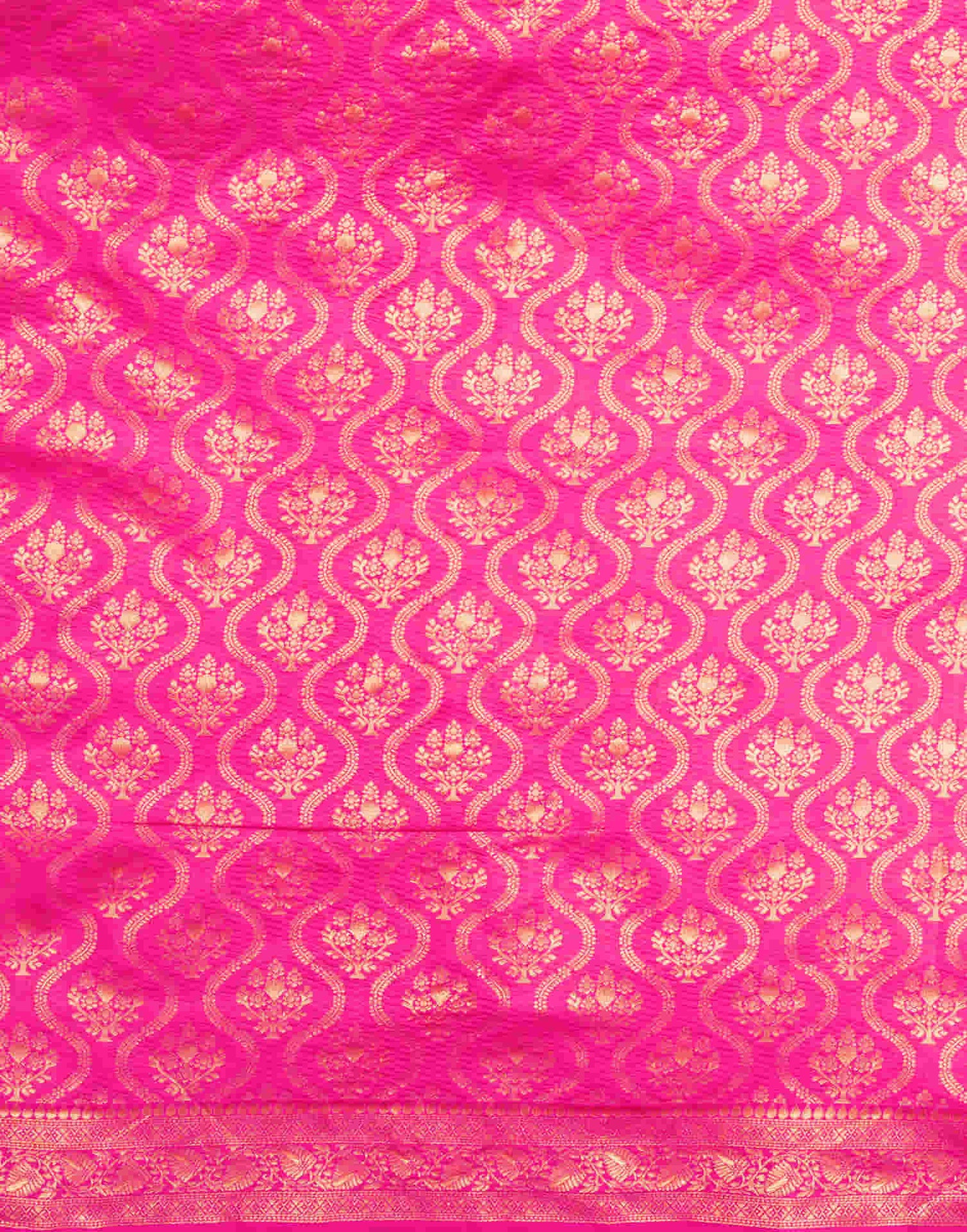 Pink Silk Blend Woven Banarasi Saree