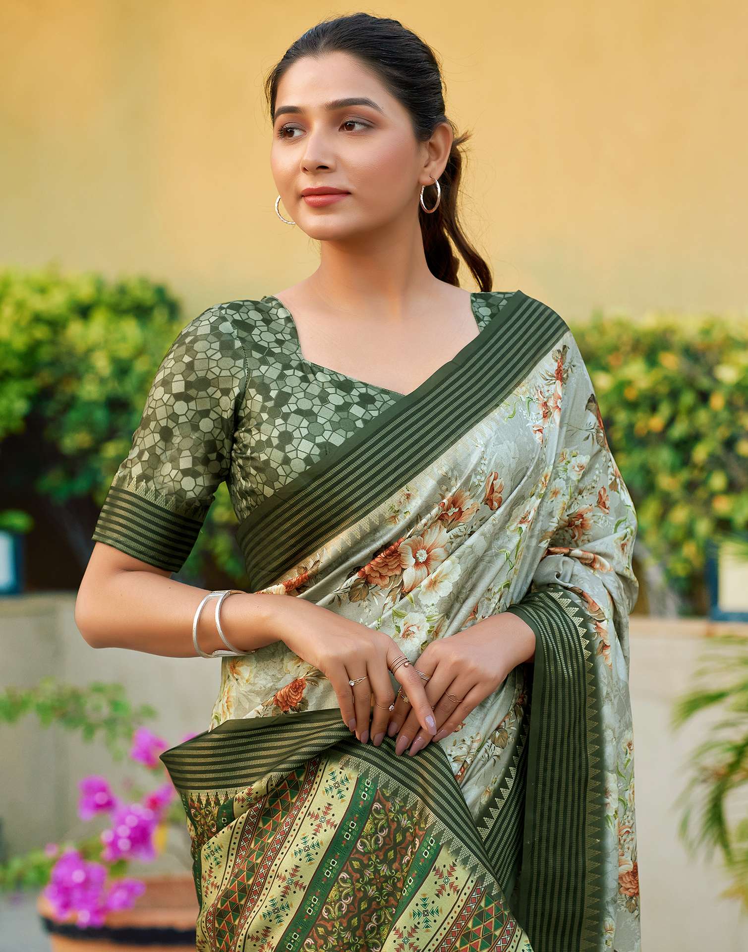 Green Silk Blend Printed Saree