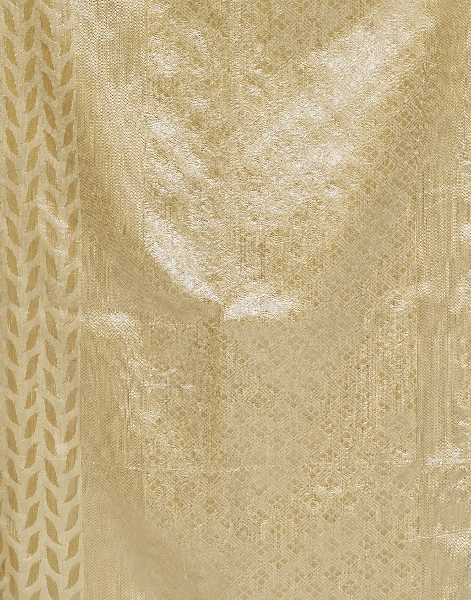 Yellow Silk Blend Woven Banarasi Saree