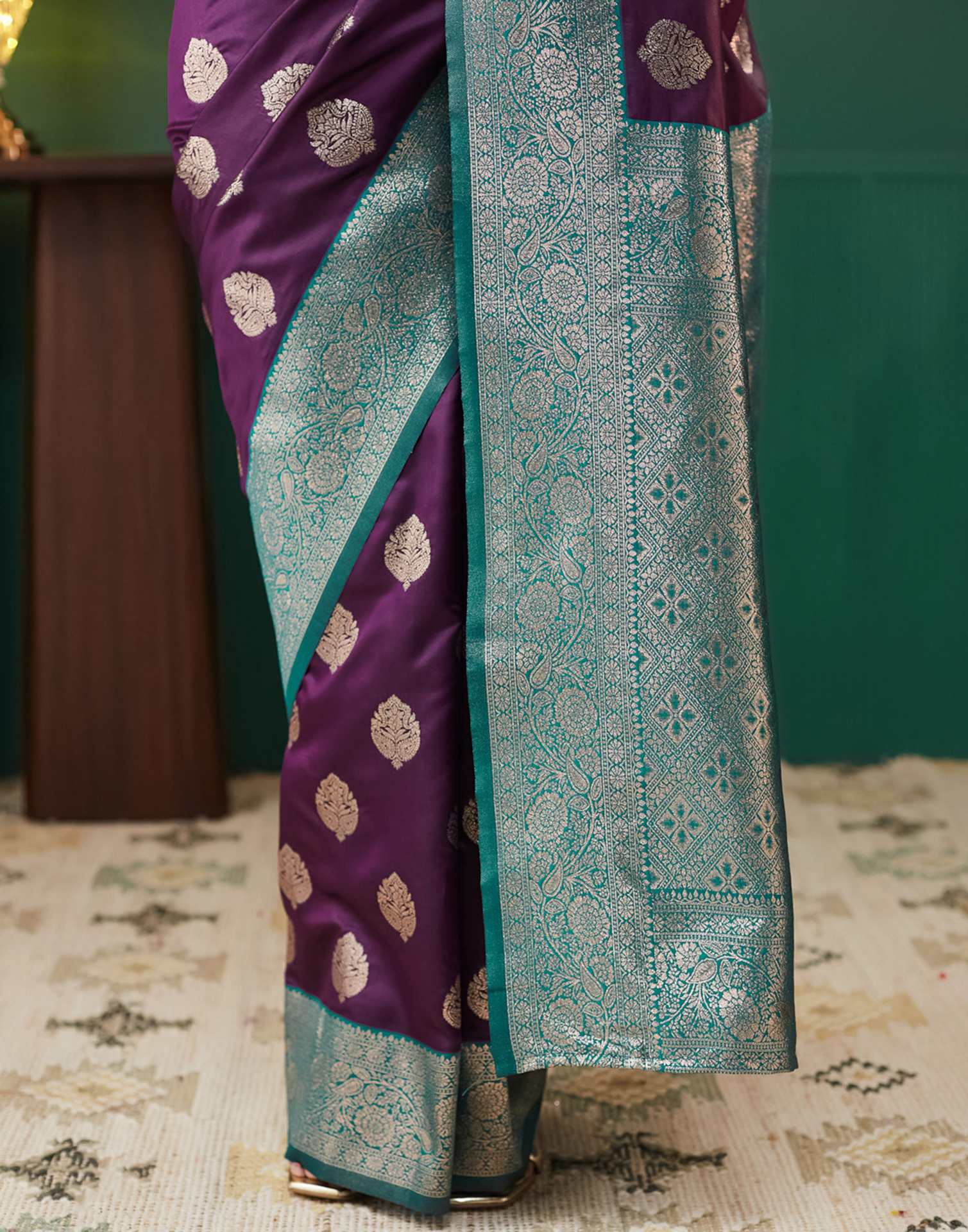 Purple Silk Blend Woven Banarasi Saree
