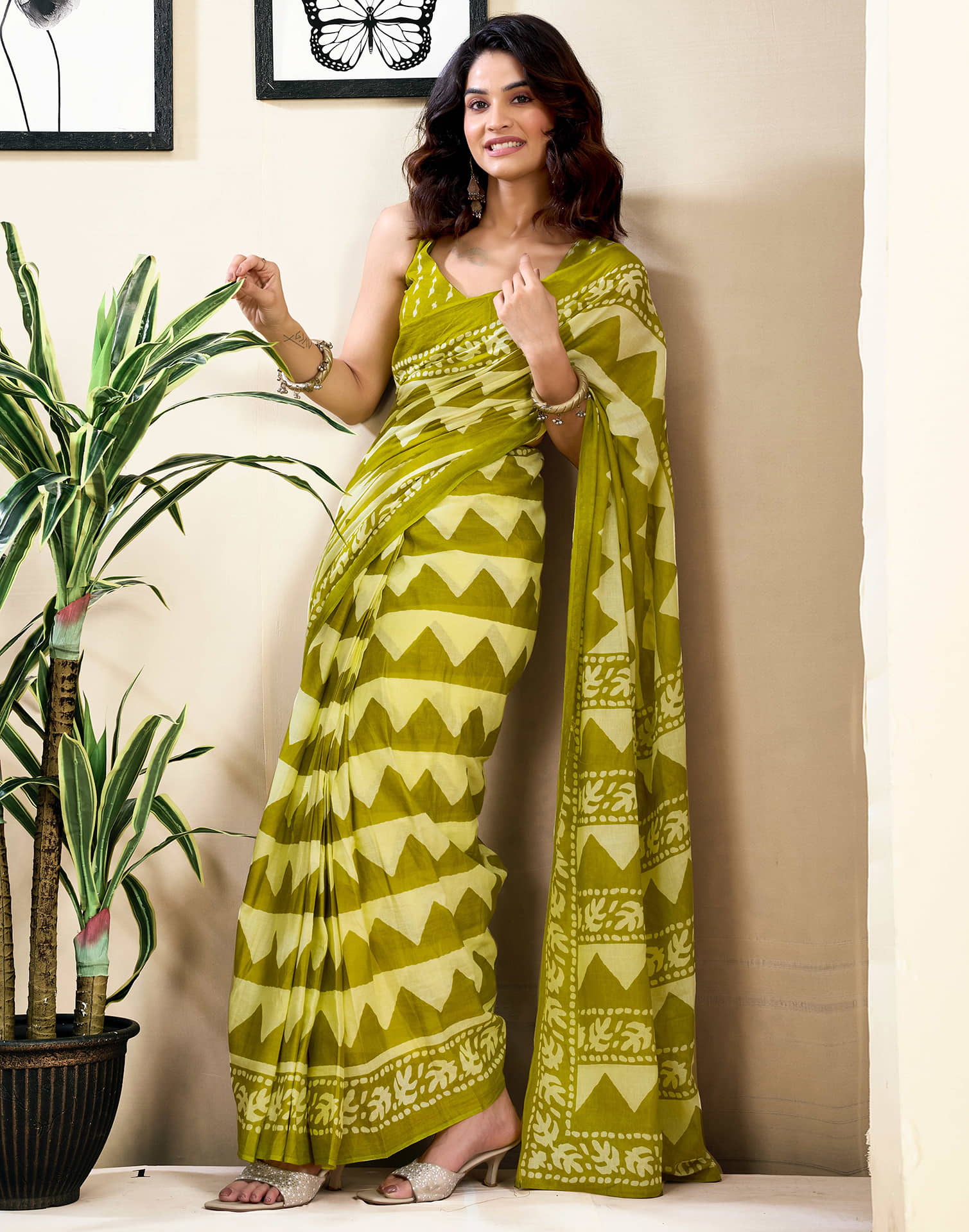 Ready To Wear Green Pure Cotton Geometric Printed Saree With Pocket