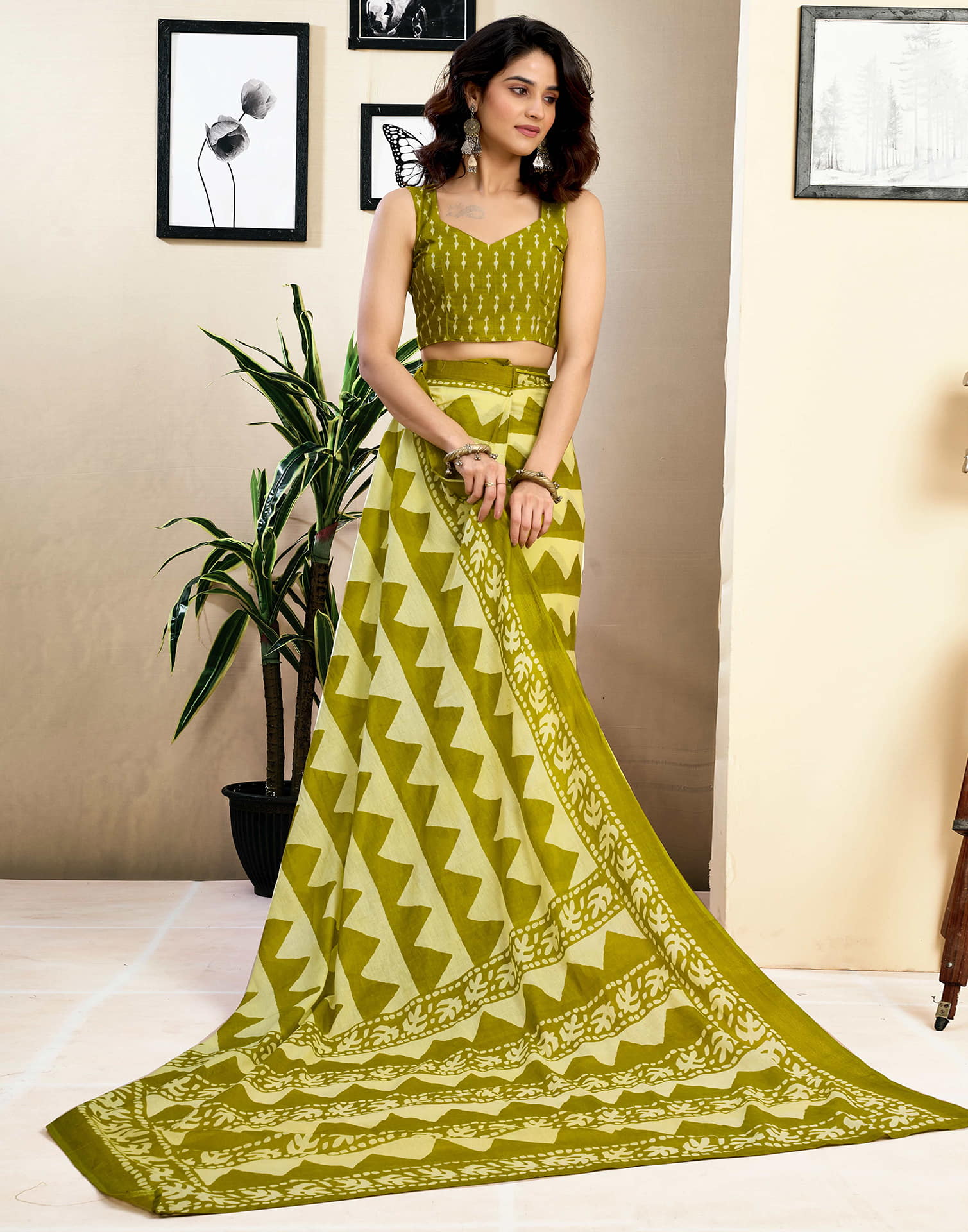 Ready To Wear Green Pure Cotton Geometric Printed Saree With Pocket