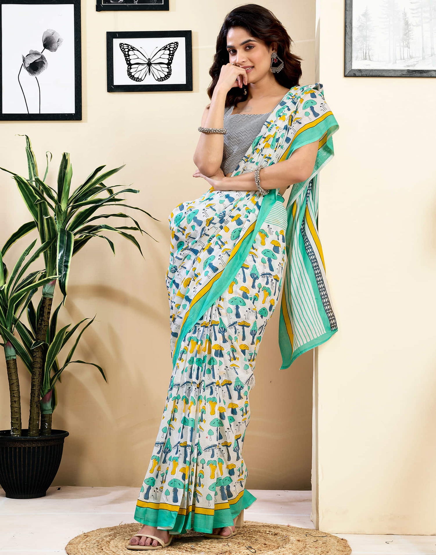 Ready To Wear White Pure Cotton Printed Saree With Pocket