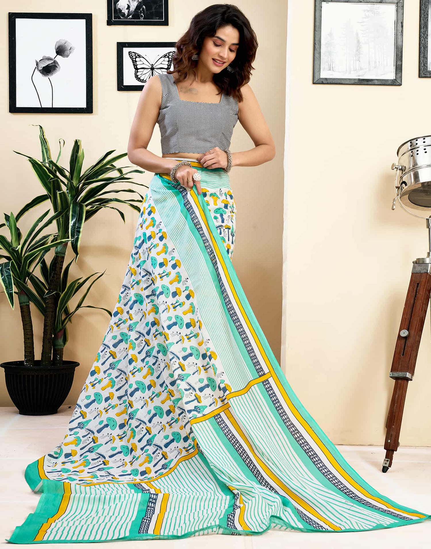 Ready To Wear White Pure Cotton Printed Saree With Pocket