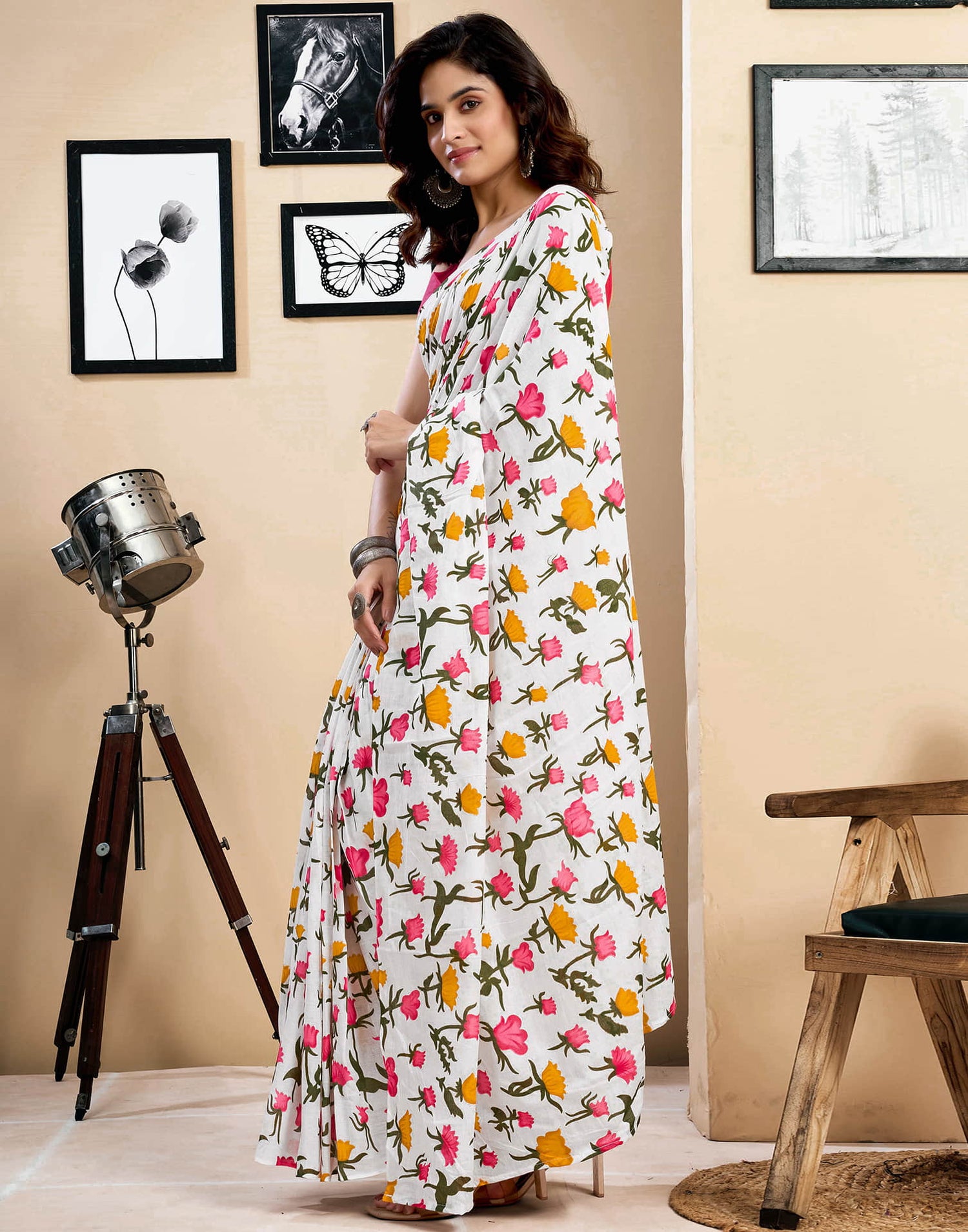 Ready To Wear White Pure Cotton Floral Printed Saree With Pocket