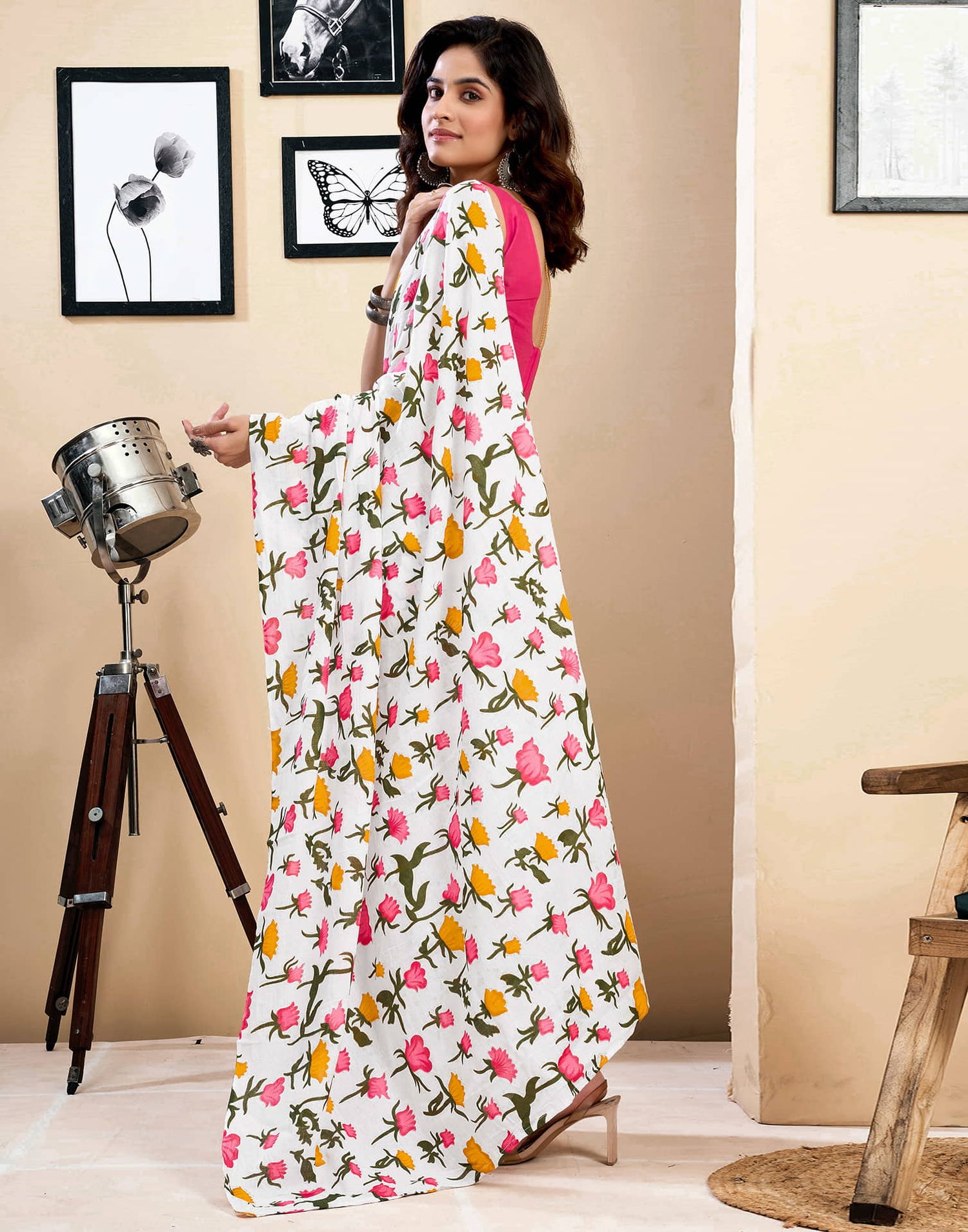 Ready To Wear White Pure Cotton Floral Printed Saree With Pocket