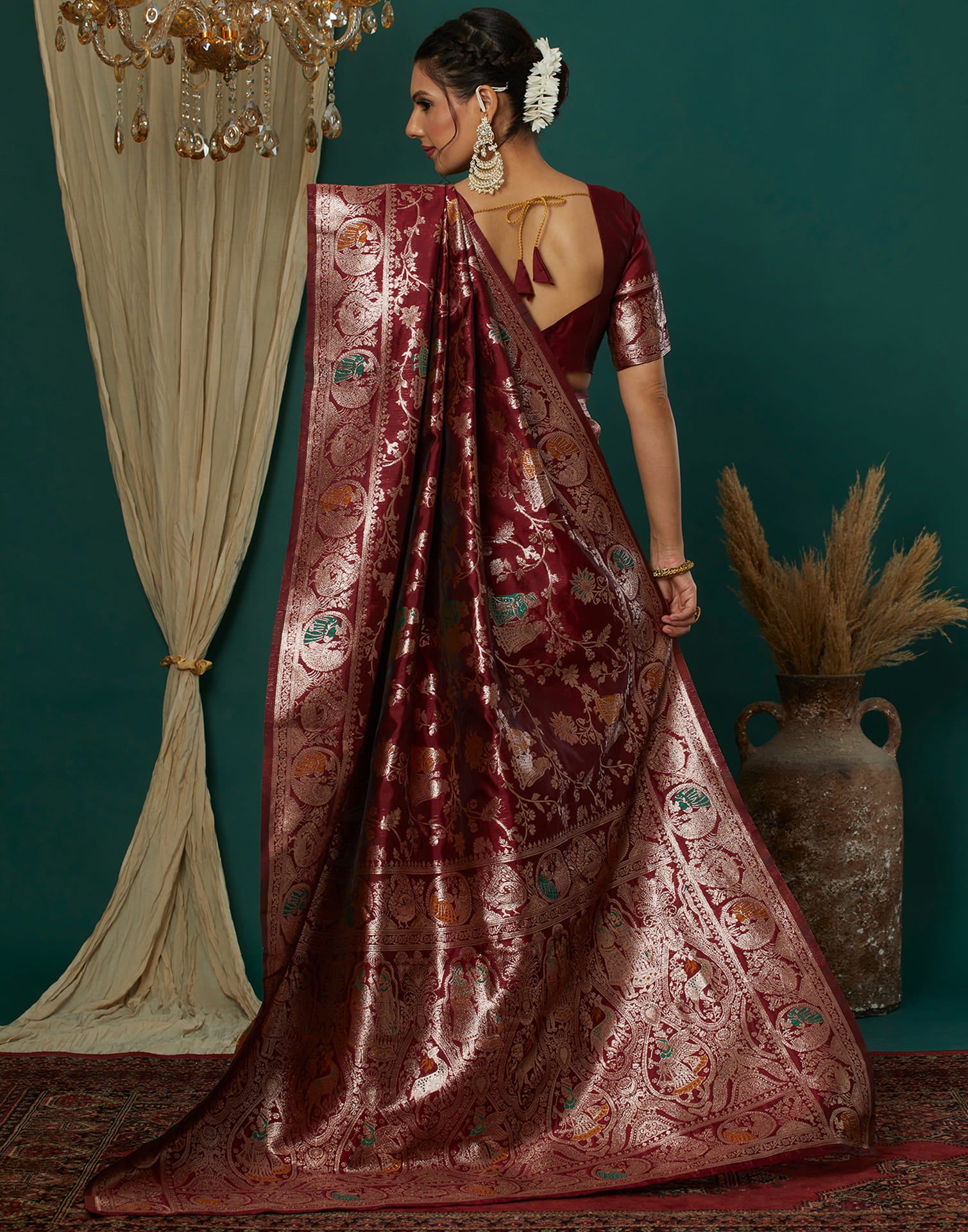 Maroon Silk Blend Woven Banarasi Saree