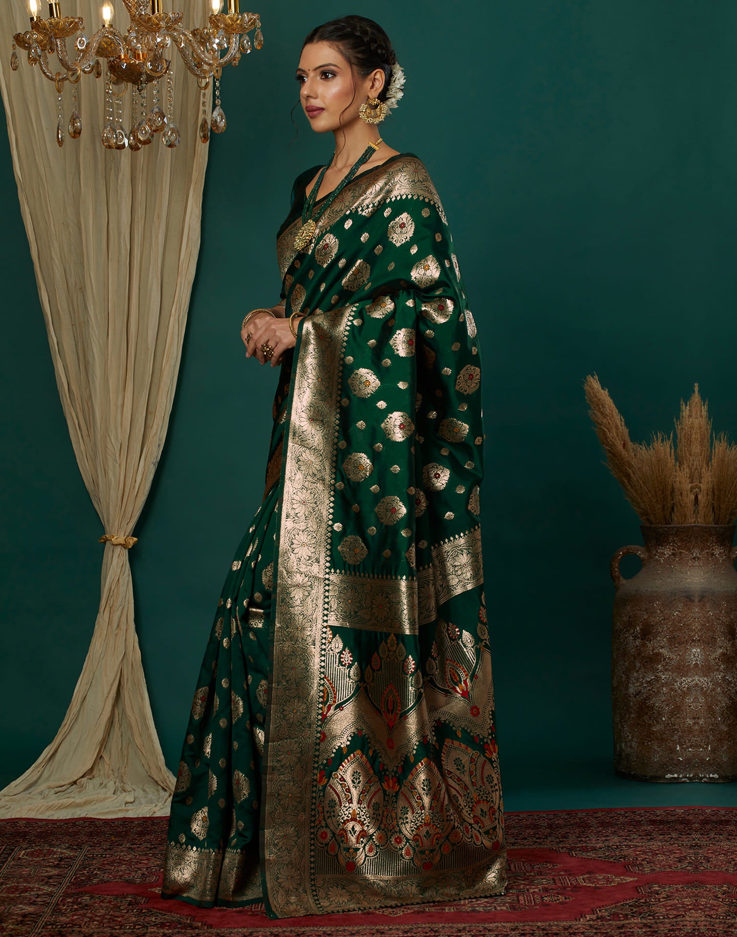Green Silk Blend Woven Banarasi Saree