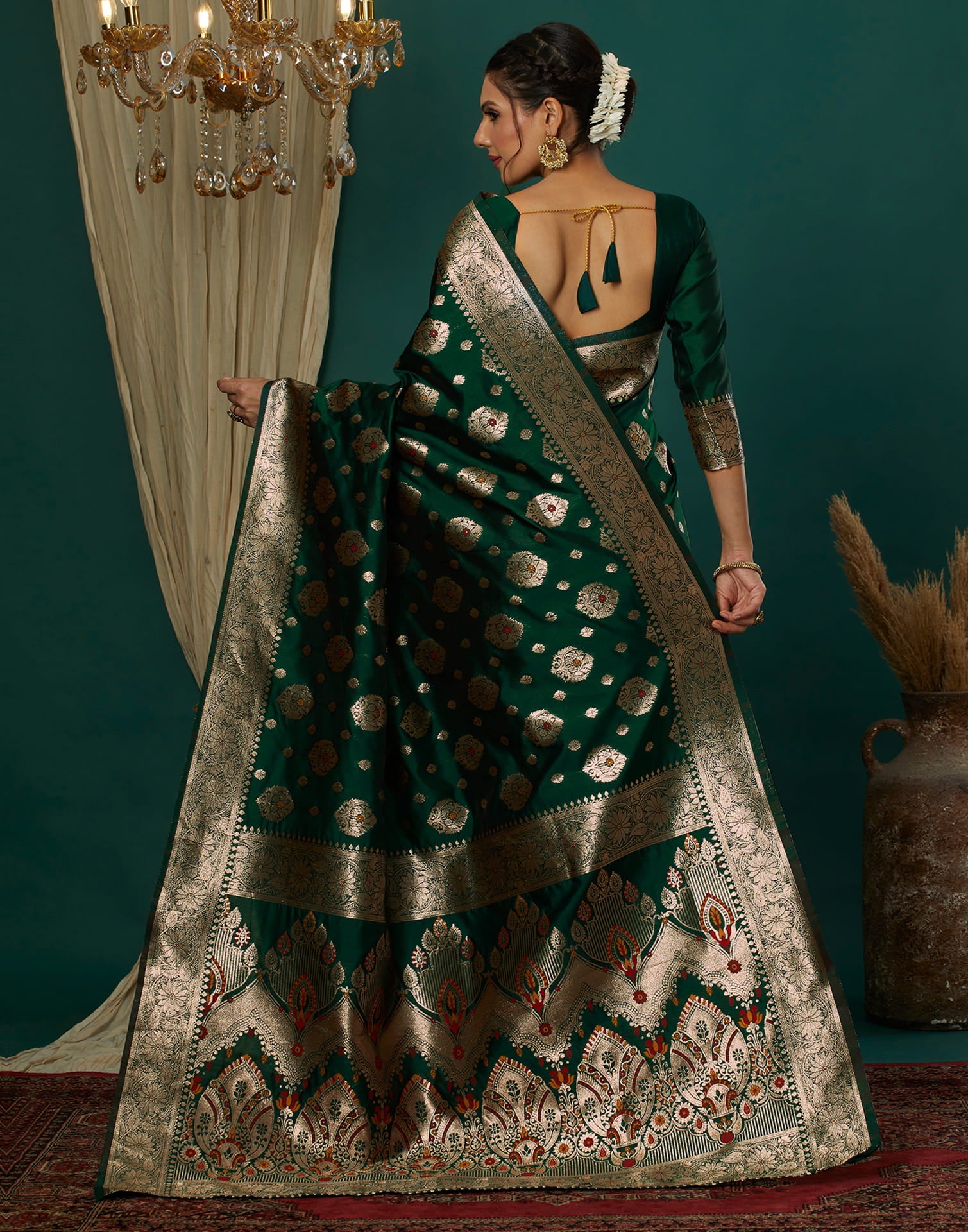 Green Silk Blend Woven Banarasi Saree