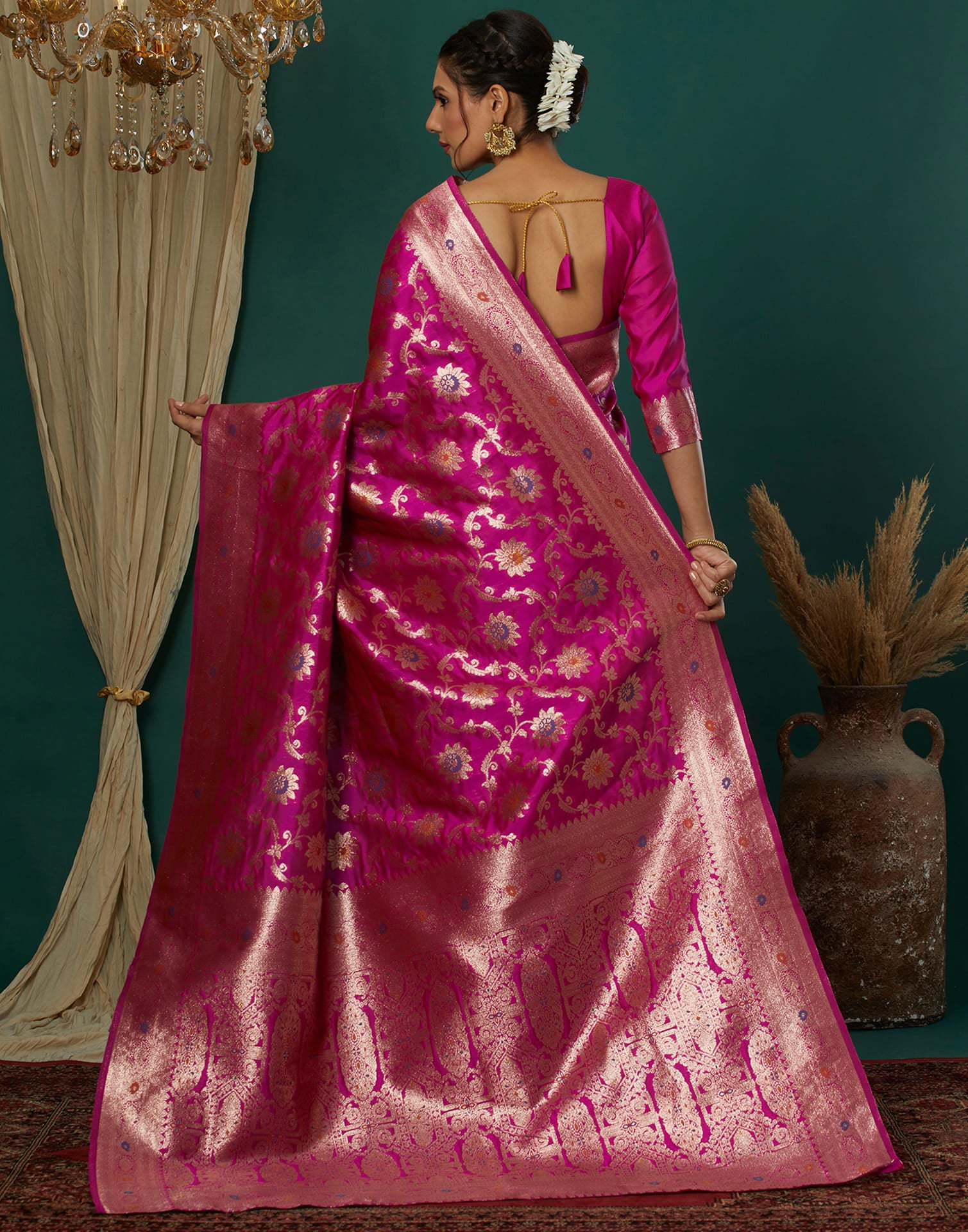Pink Silk Blend Woven Banarasi Saree