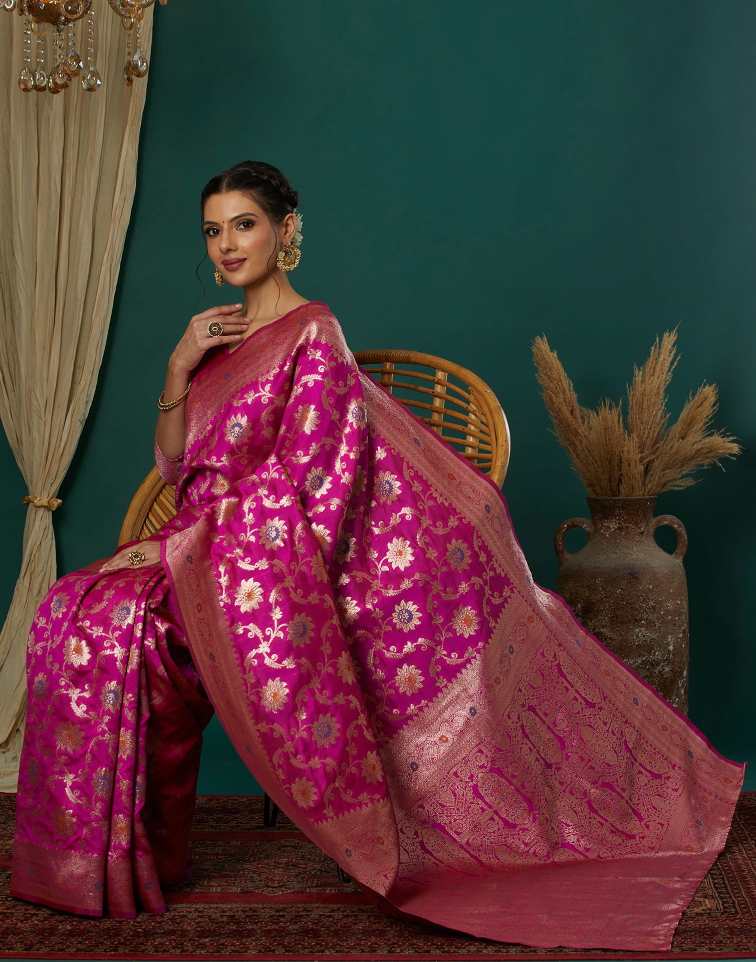 Pink Silk Blend Woven Banarasi Saree
