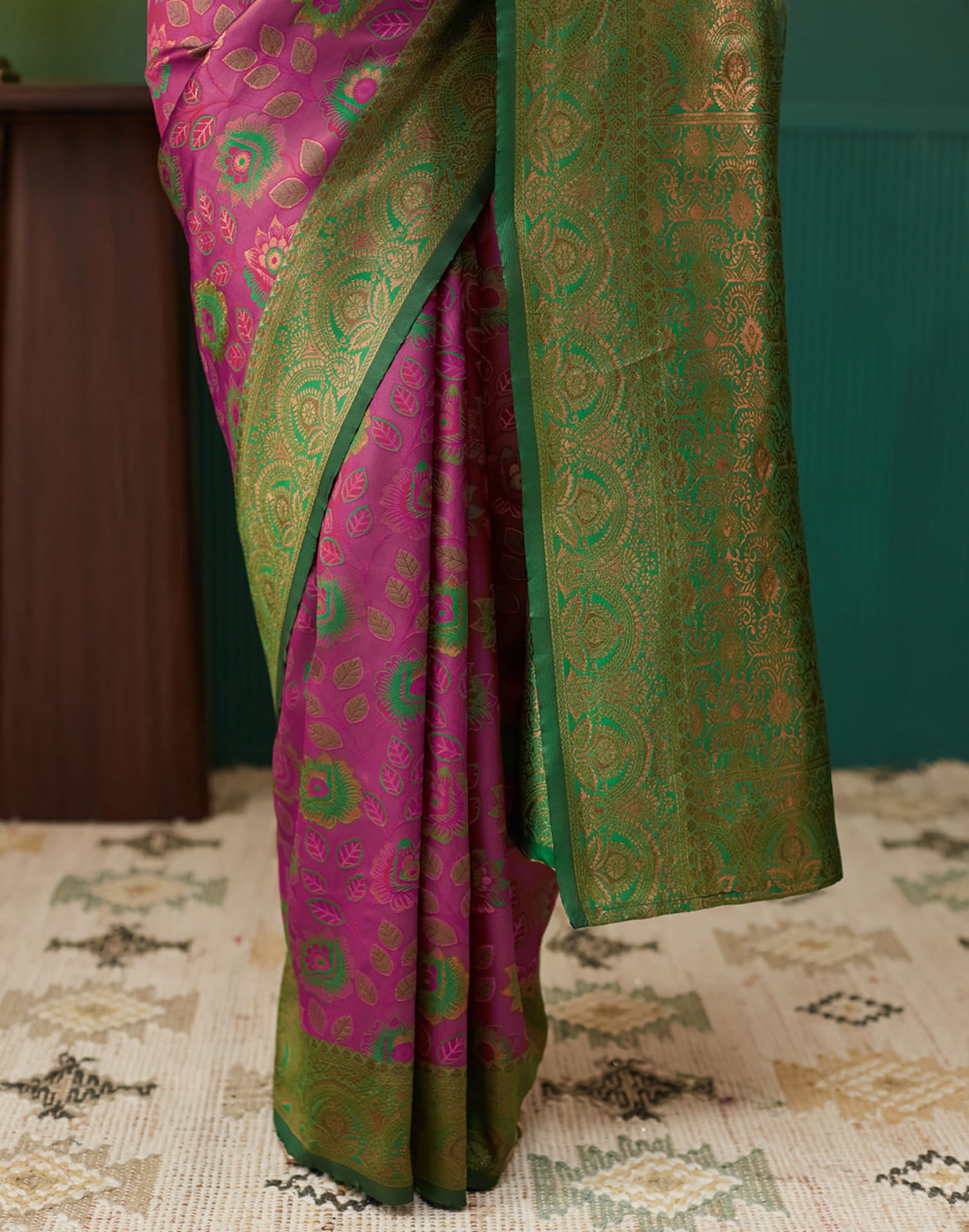 Mauve Silk Blend Woven Saree