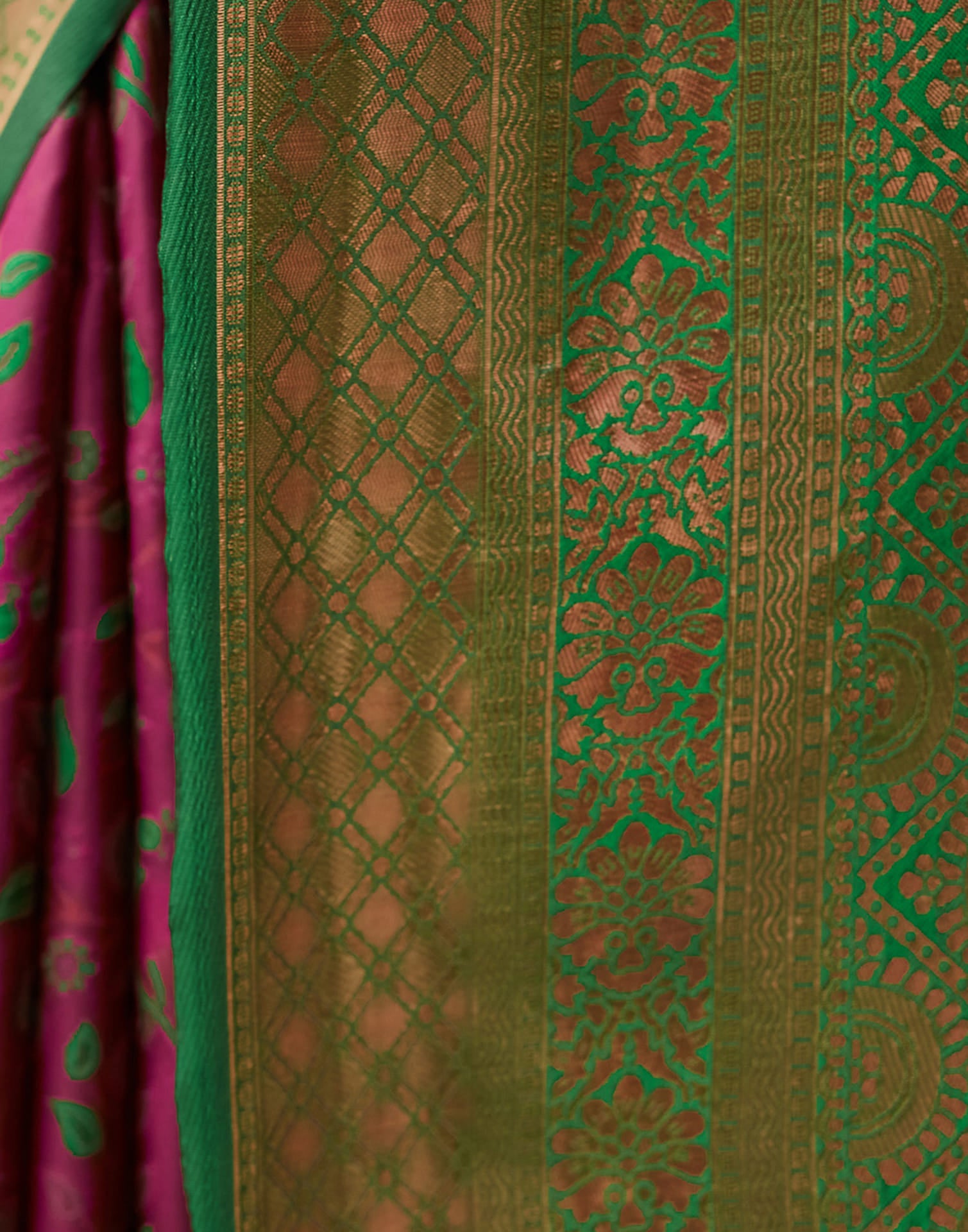 Pink Silk Blend Woven Saree