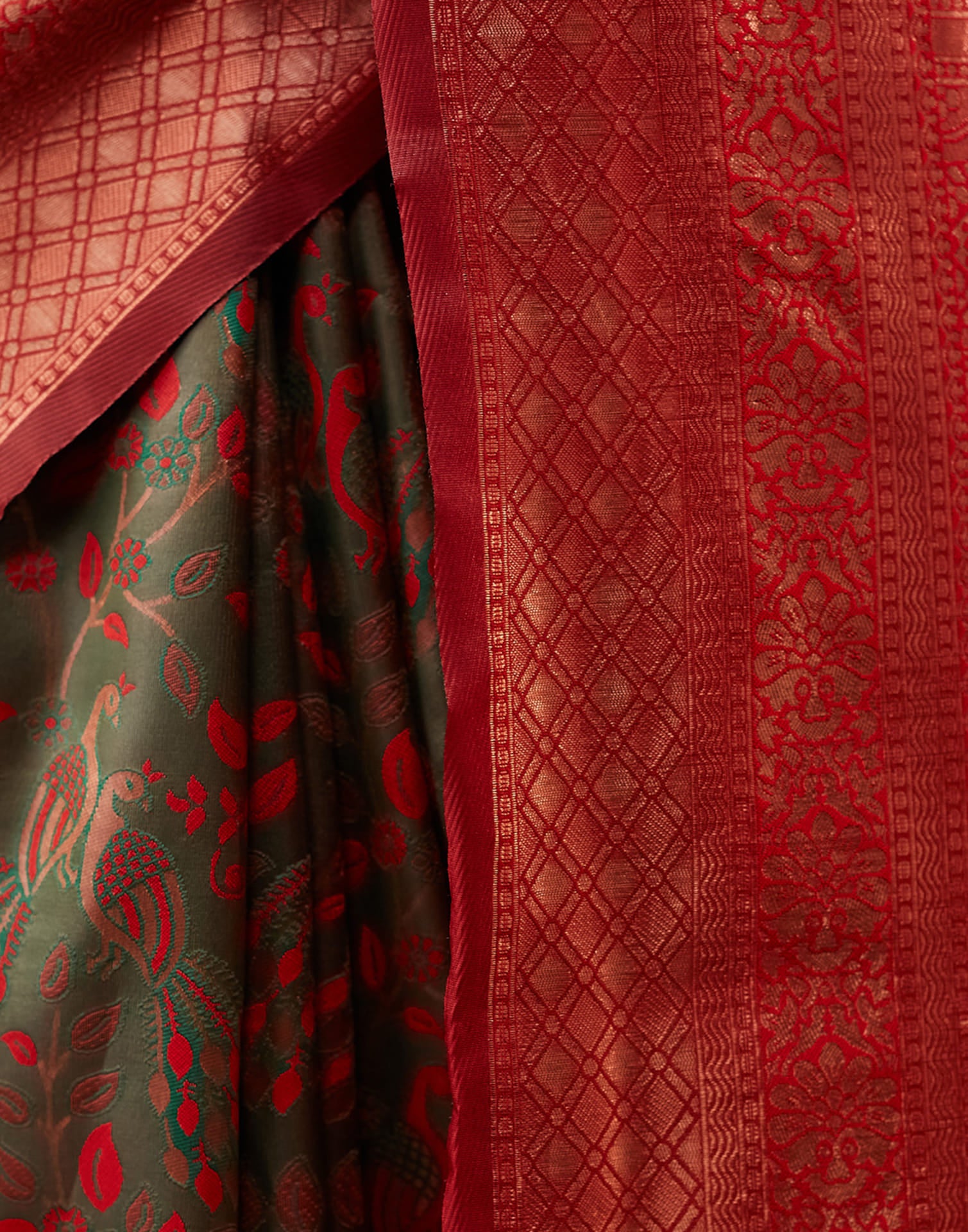 Green Silk Blend Woven Saree