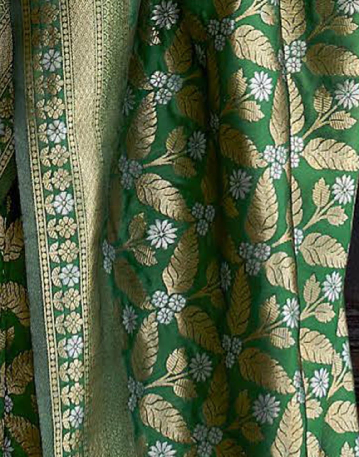 Green Silk Blend Woven Banarasi Saree