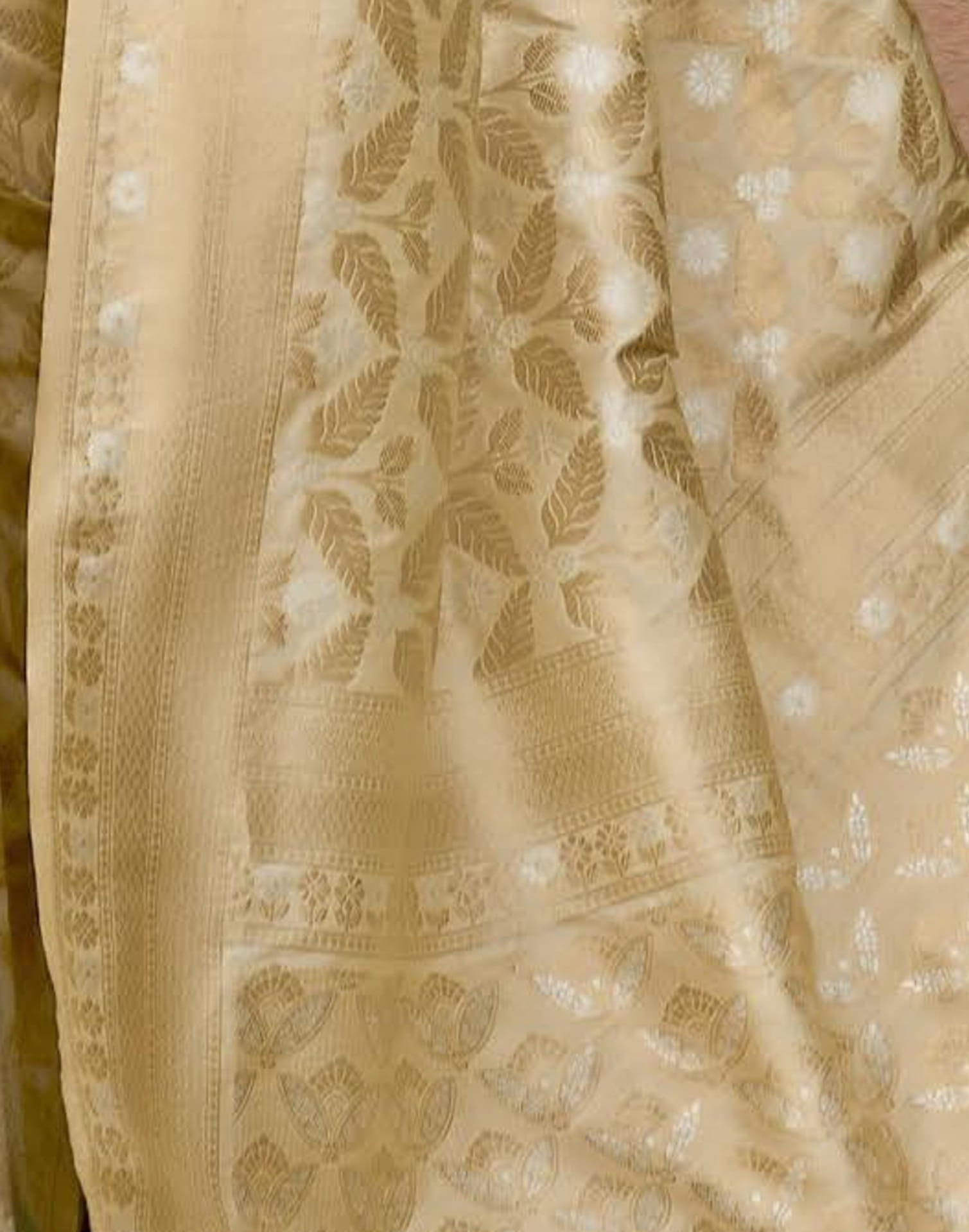 Beige Silk Blend Woven Banarasi Saree