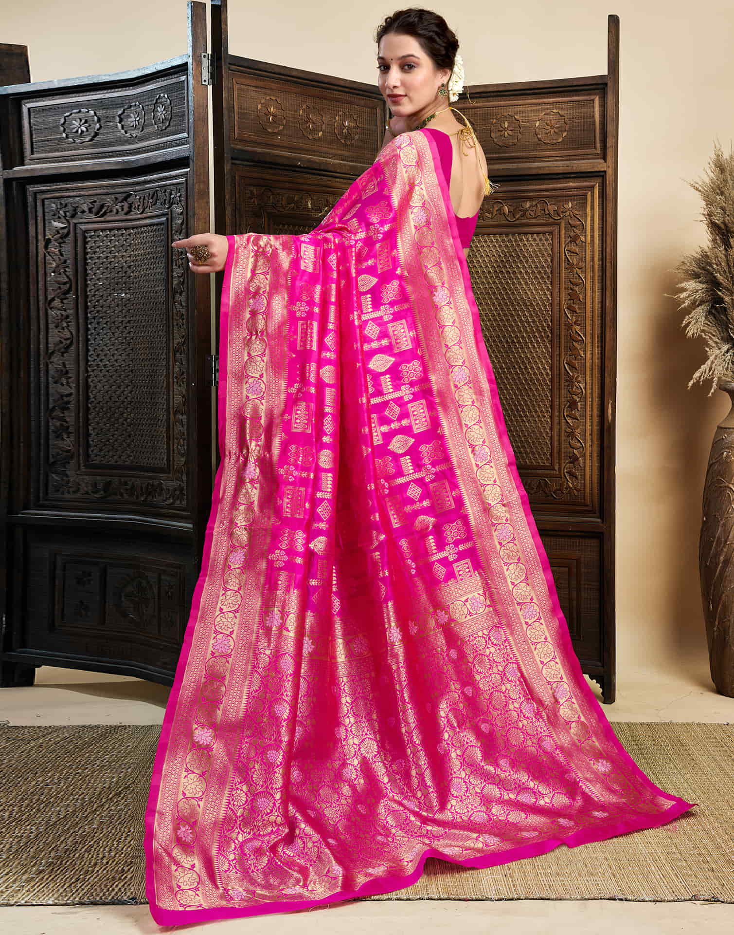 Rani Pink Silk Woven Banarasi Saree