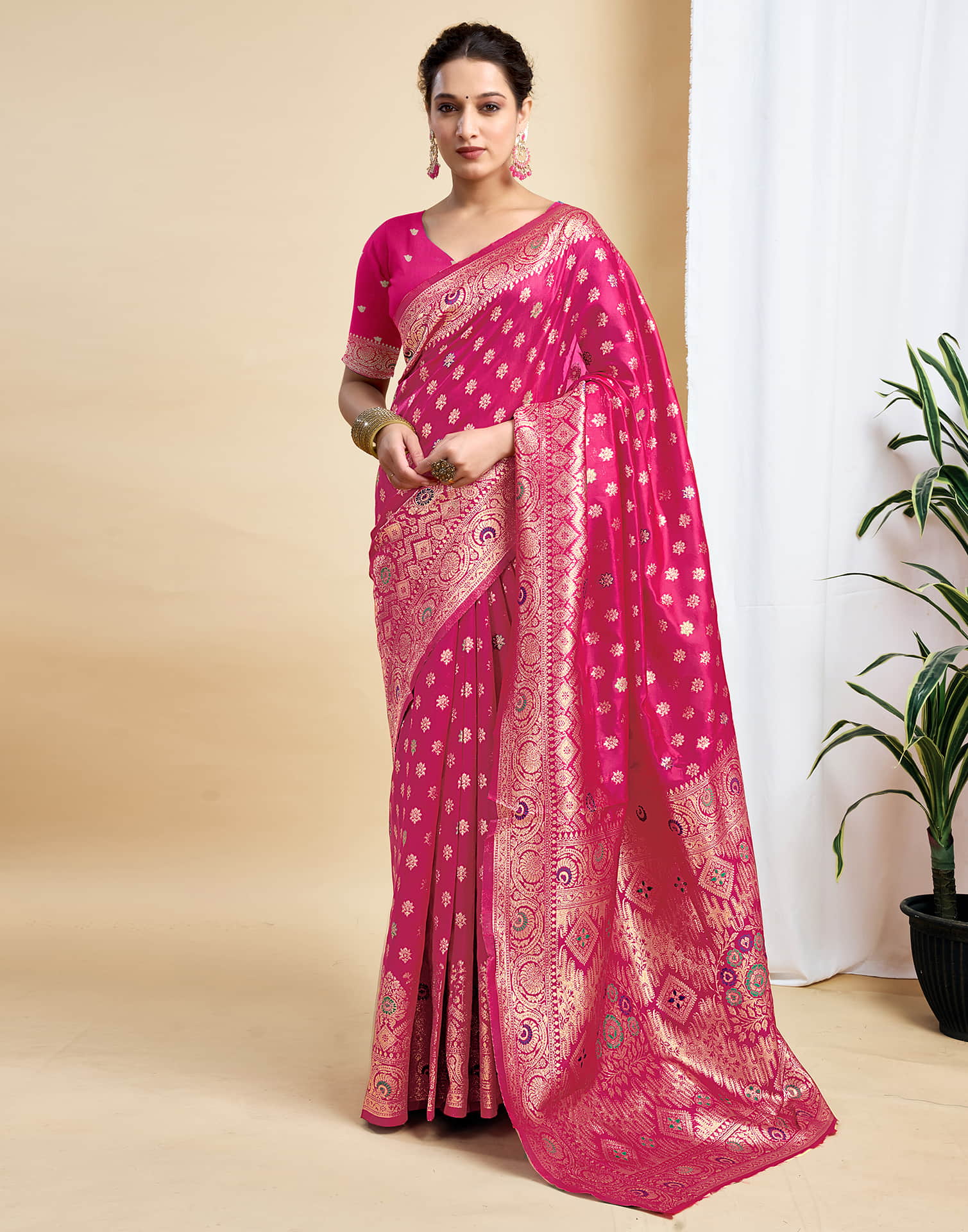 Rani Pink Silk Woven Banarasi Saree