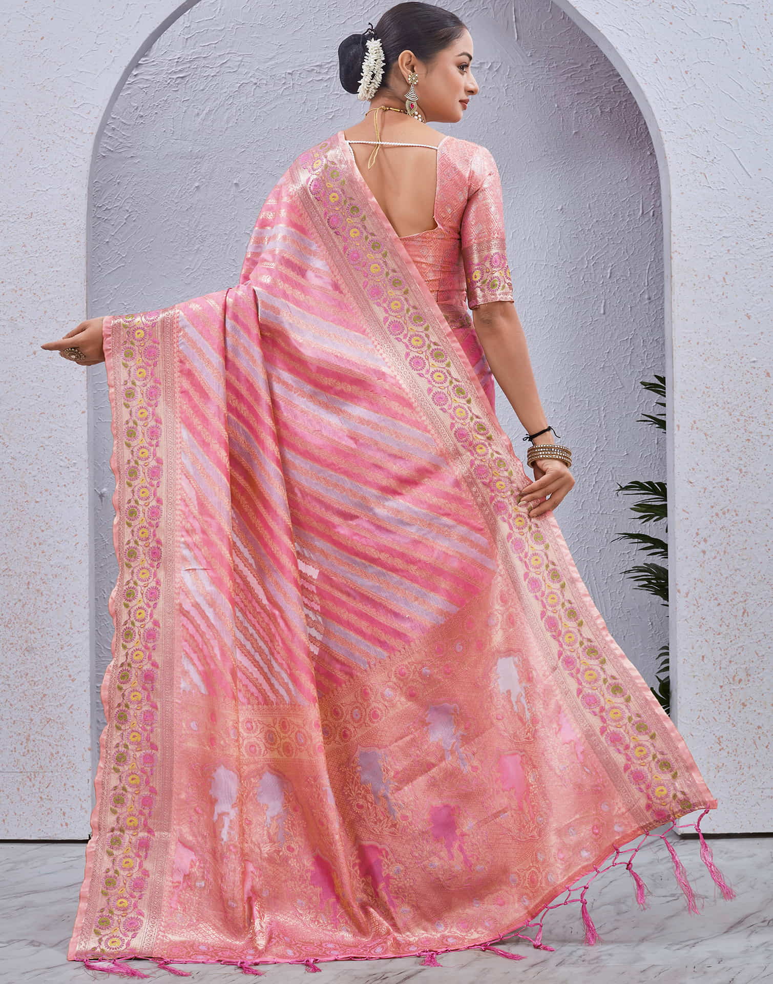 Pink Silk Woven Banarasi Saree