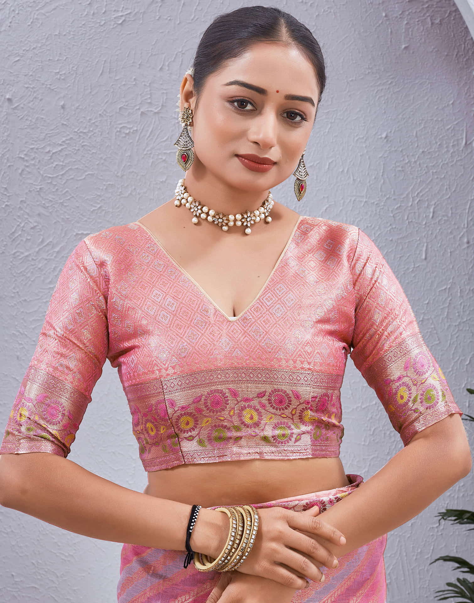 Pink Silk Woven Banarasi Saree