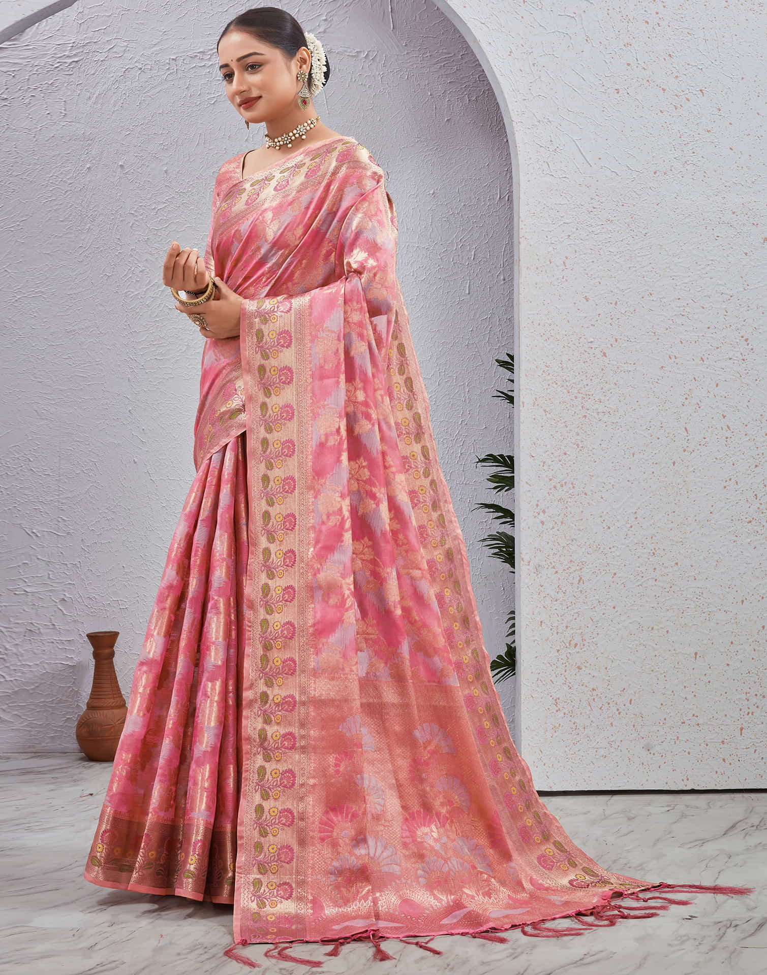 Pink Silk Woven Banarasi Saree