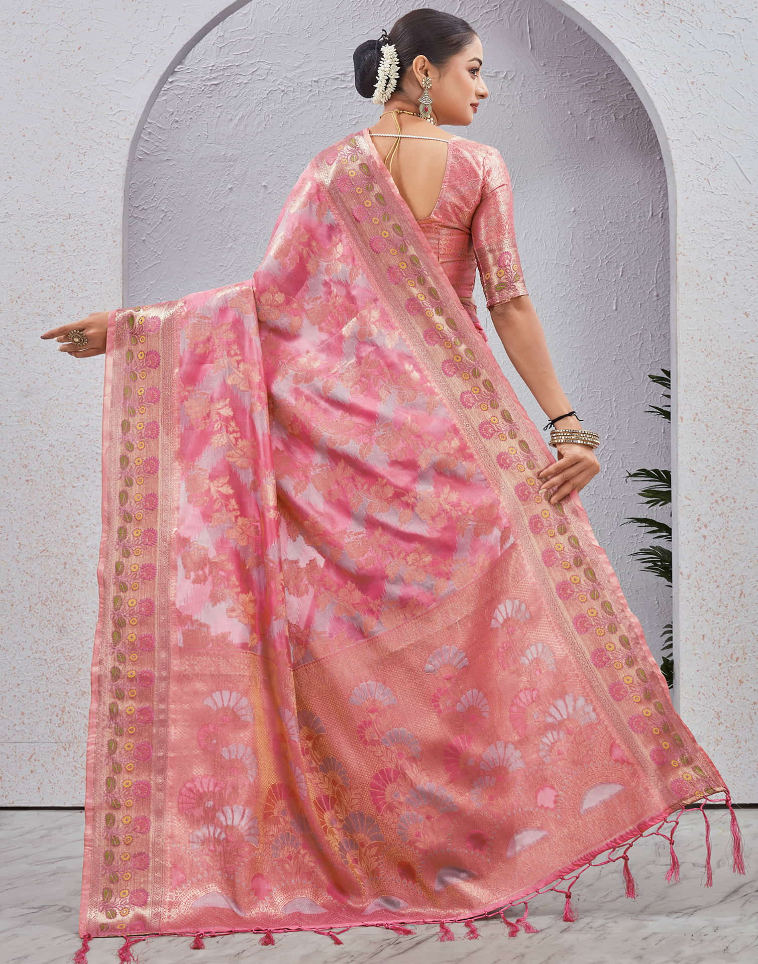 Pink Silk Woven Banarasi Saree