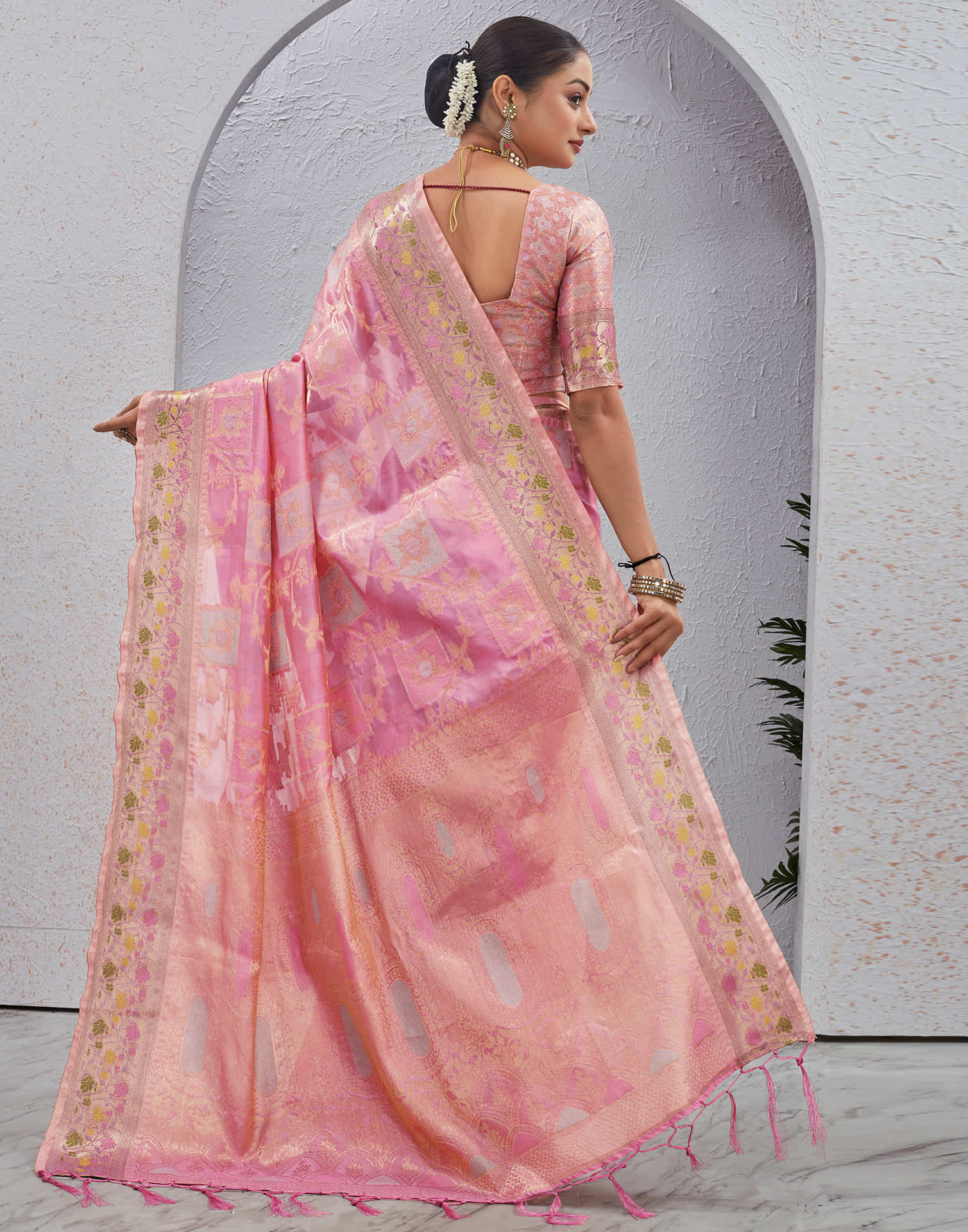 Pink Silk Woven Banarasi Saree