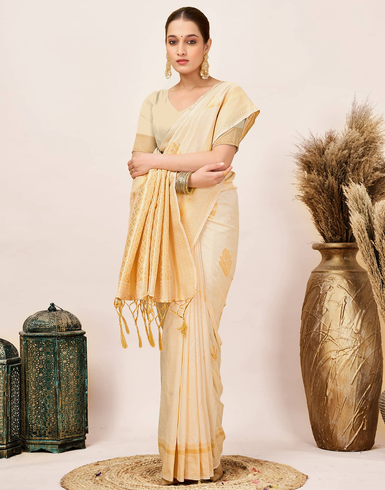 Off White Silk Woven Kanjivaram Saree