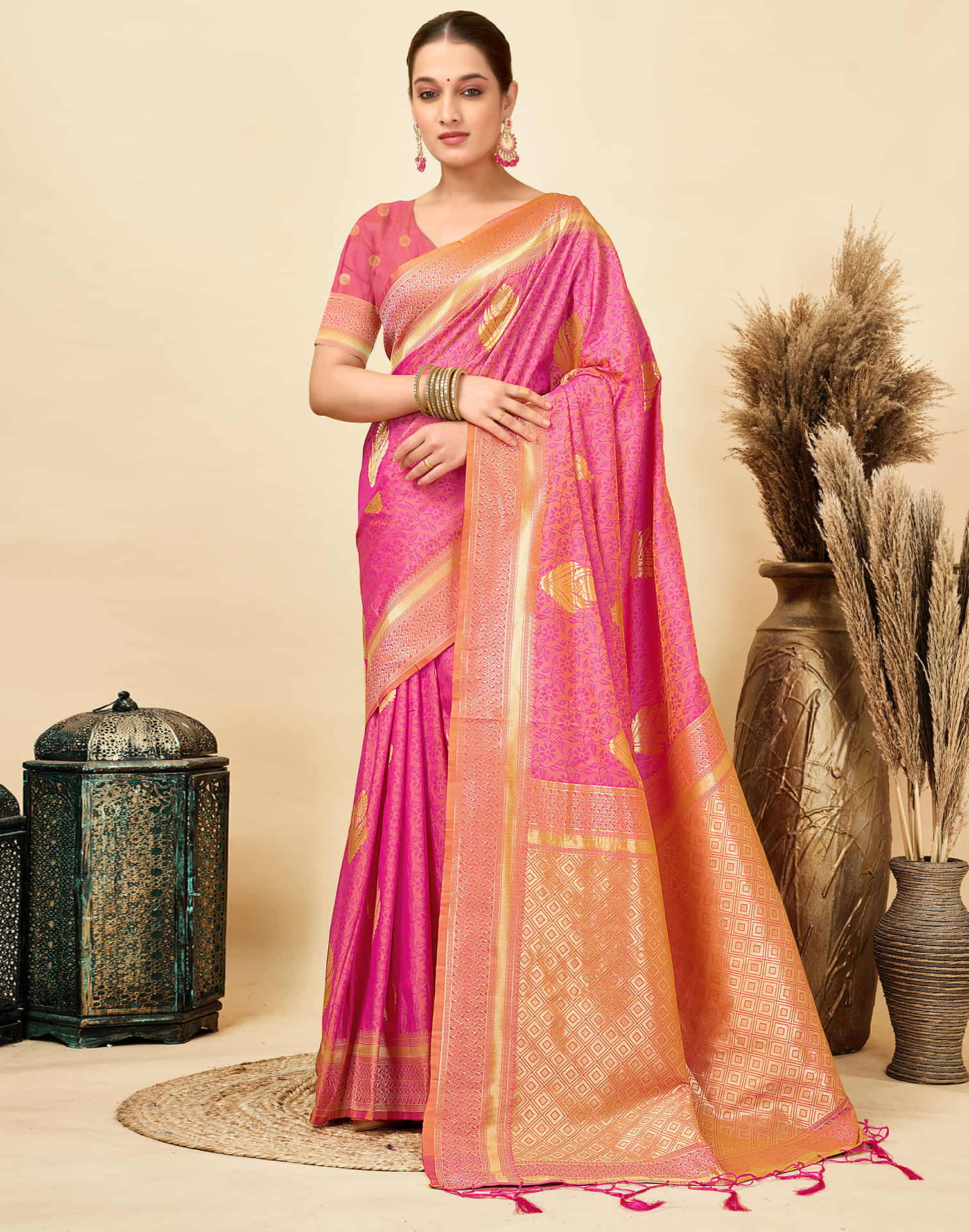 Pink Silk Woven Kanjivaram Saree