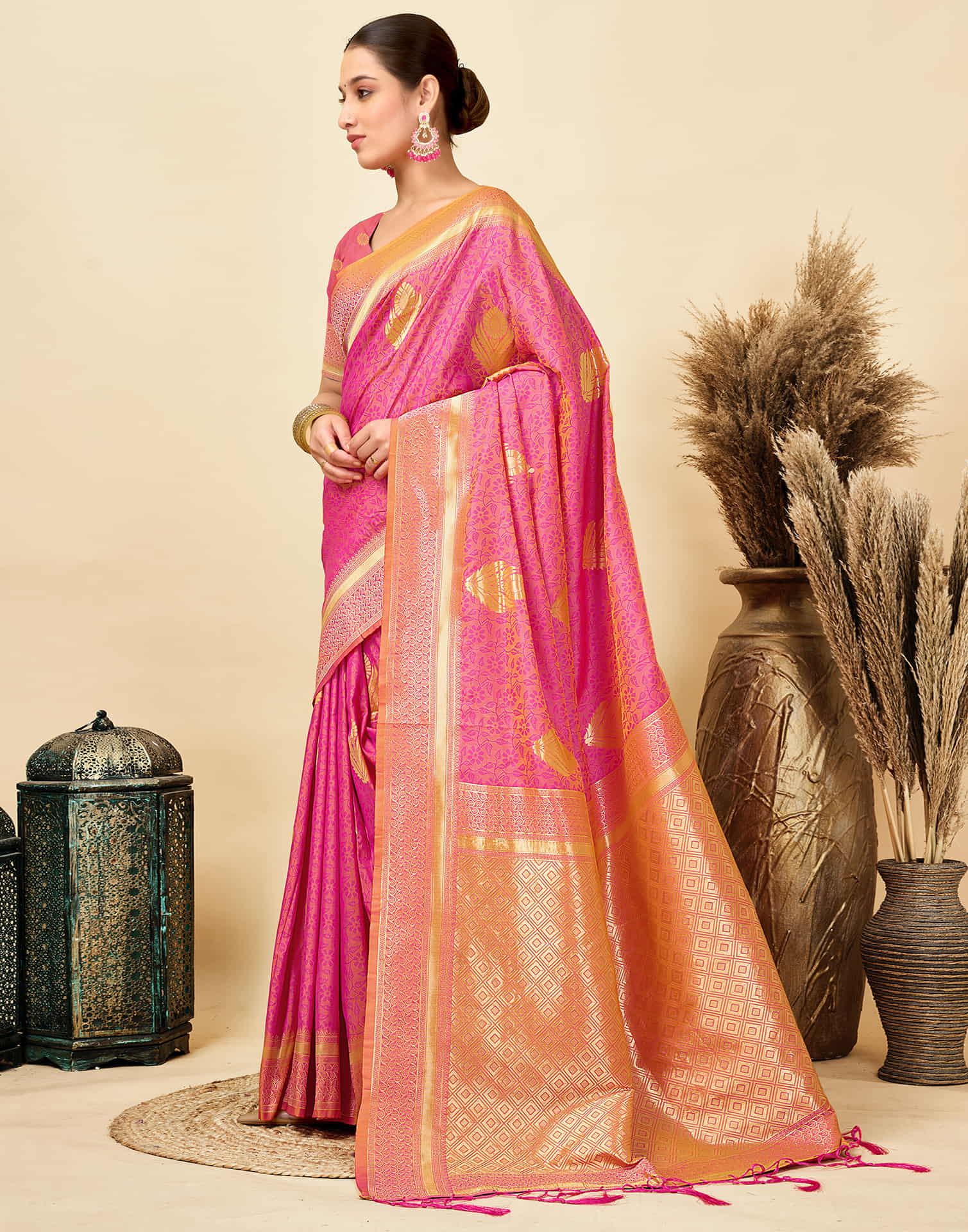 Pink Silk Woven Kanjivaram Saree