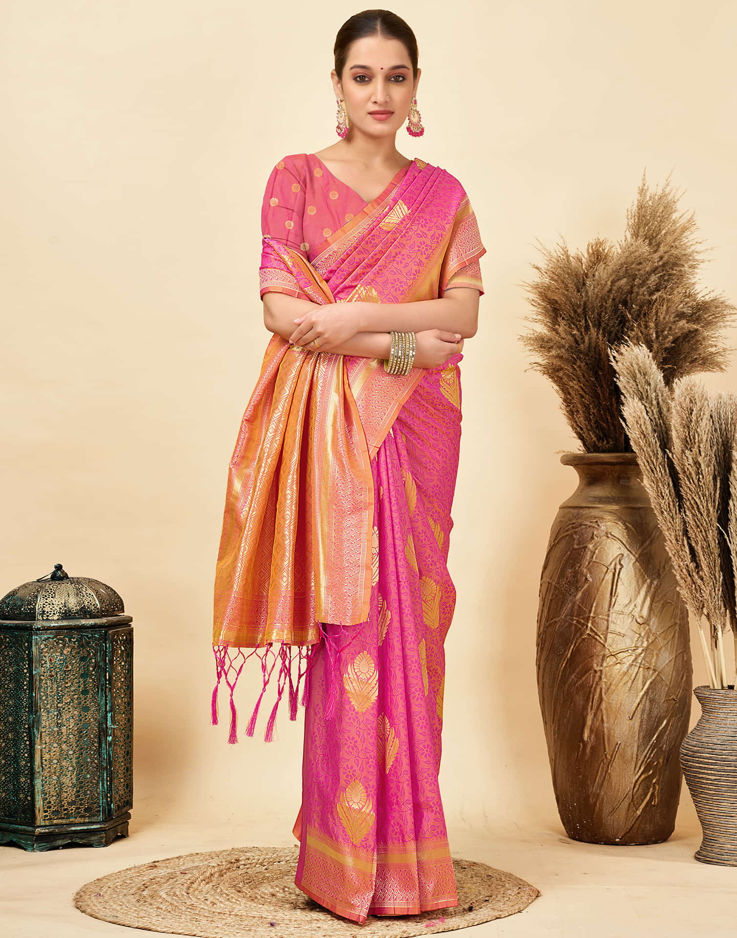 Pink Silk Woven Kanjivaram Saree