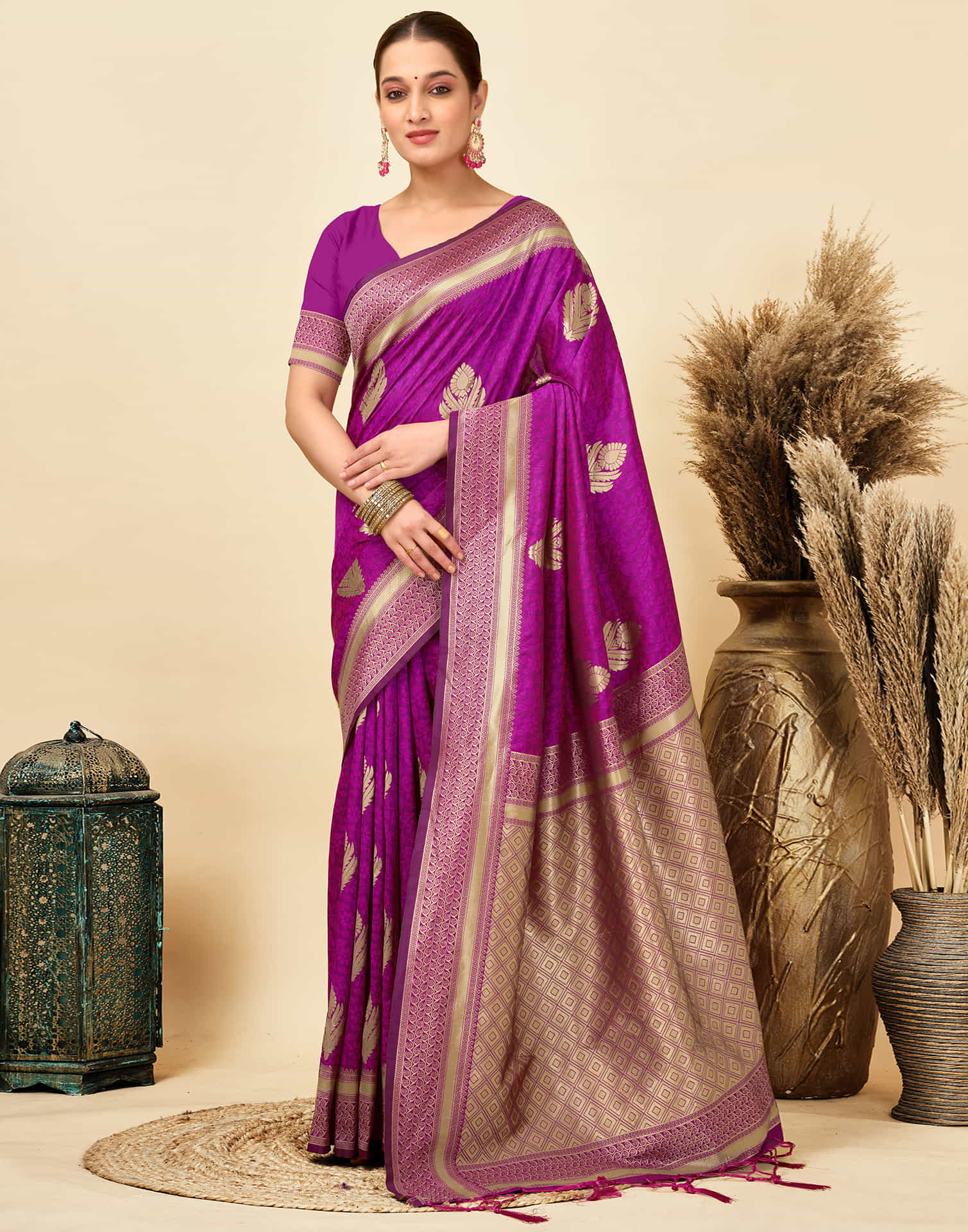 Dark Magenta Silk Woven Kanjivaram Saree