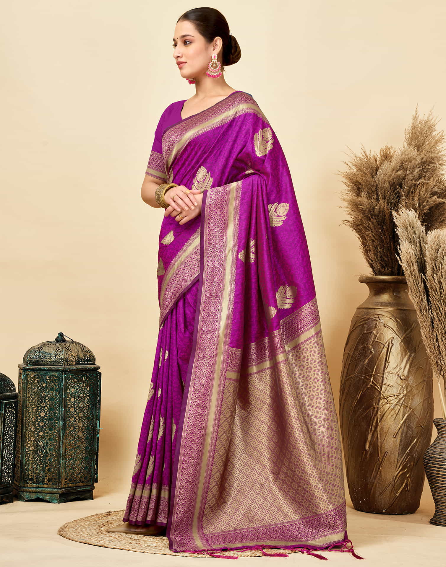 Dark Magenta Silk Woven Kanjivaram Saree