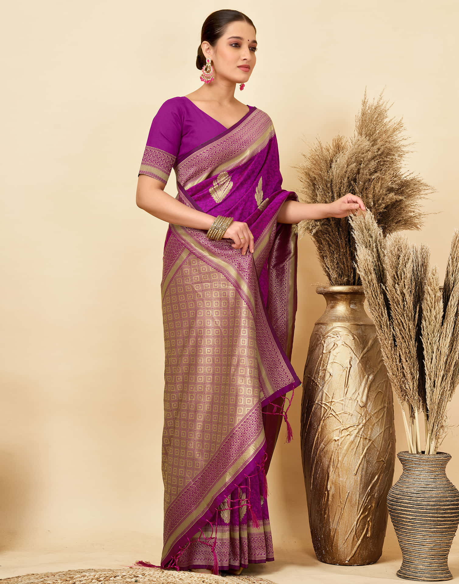 Dark Magenta Silk Woven Kanjivaram Saree