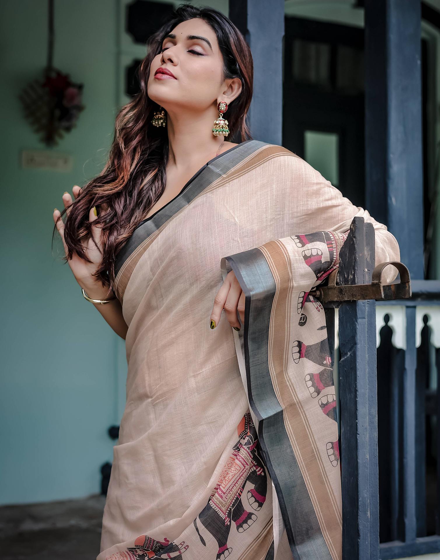 Off White Linen Printed Saree